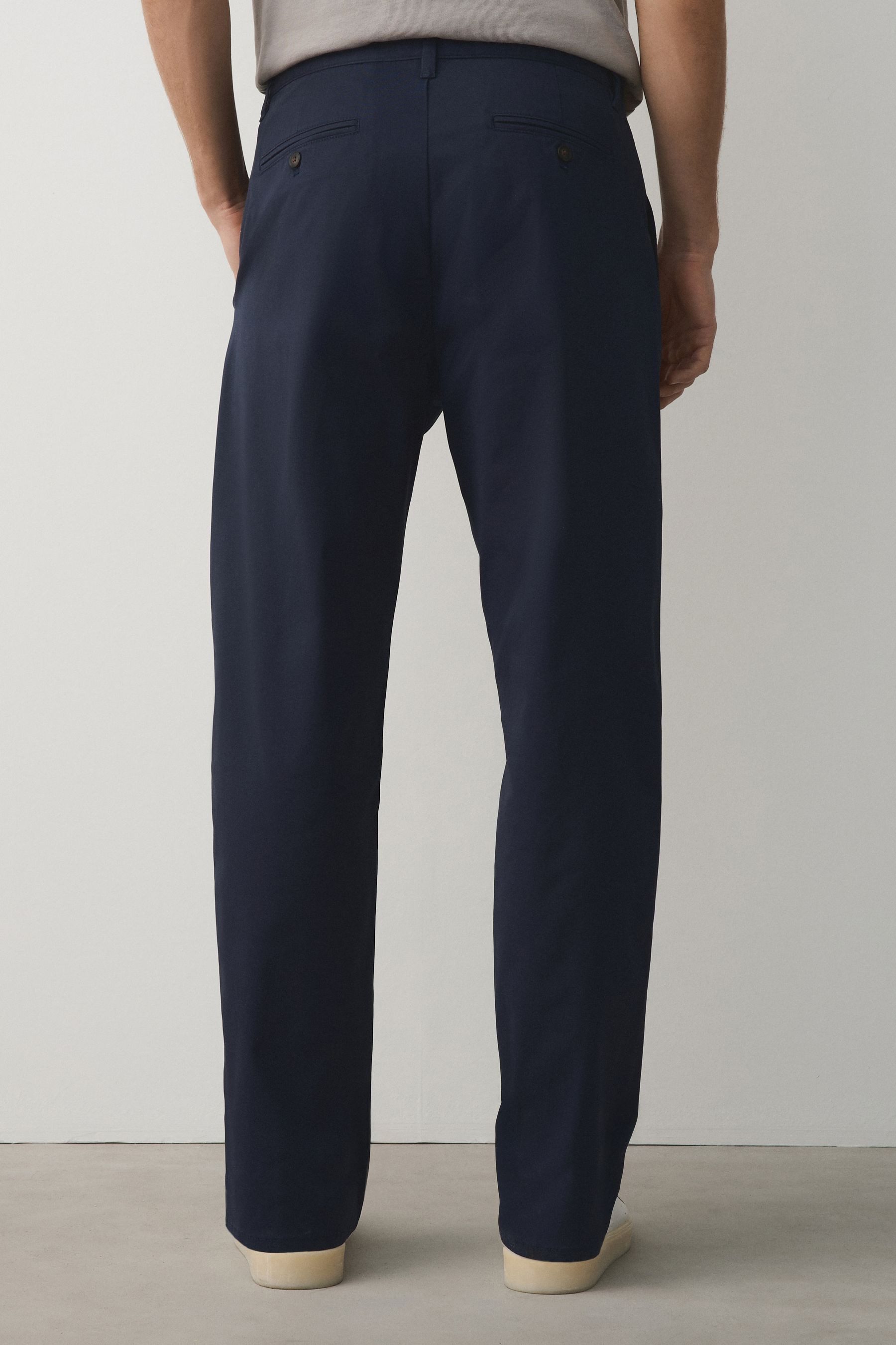 Next Chinohose Relaxed Fit Stretch-Chinohose mit konischem Bein (1-tlg)