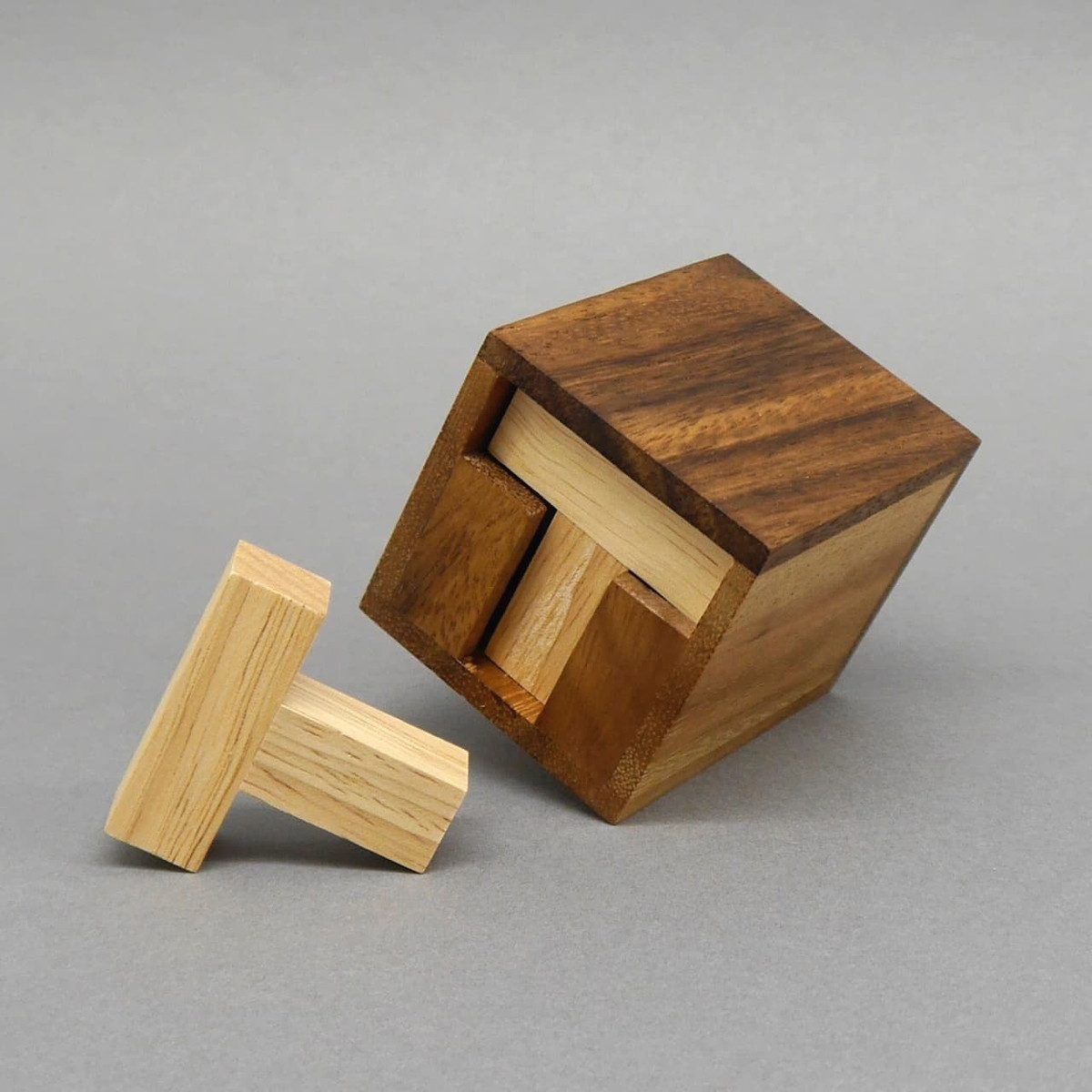 ROMBOL Denkspiele Spiel SIX T PUZZLE - tolles Packpuzzle, Knobelspiel, exklusiv nur bei uns von ROMBOL Denkspiele