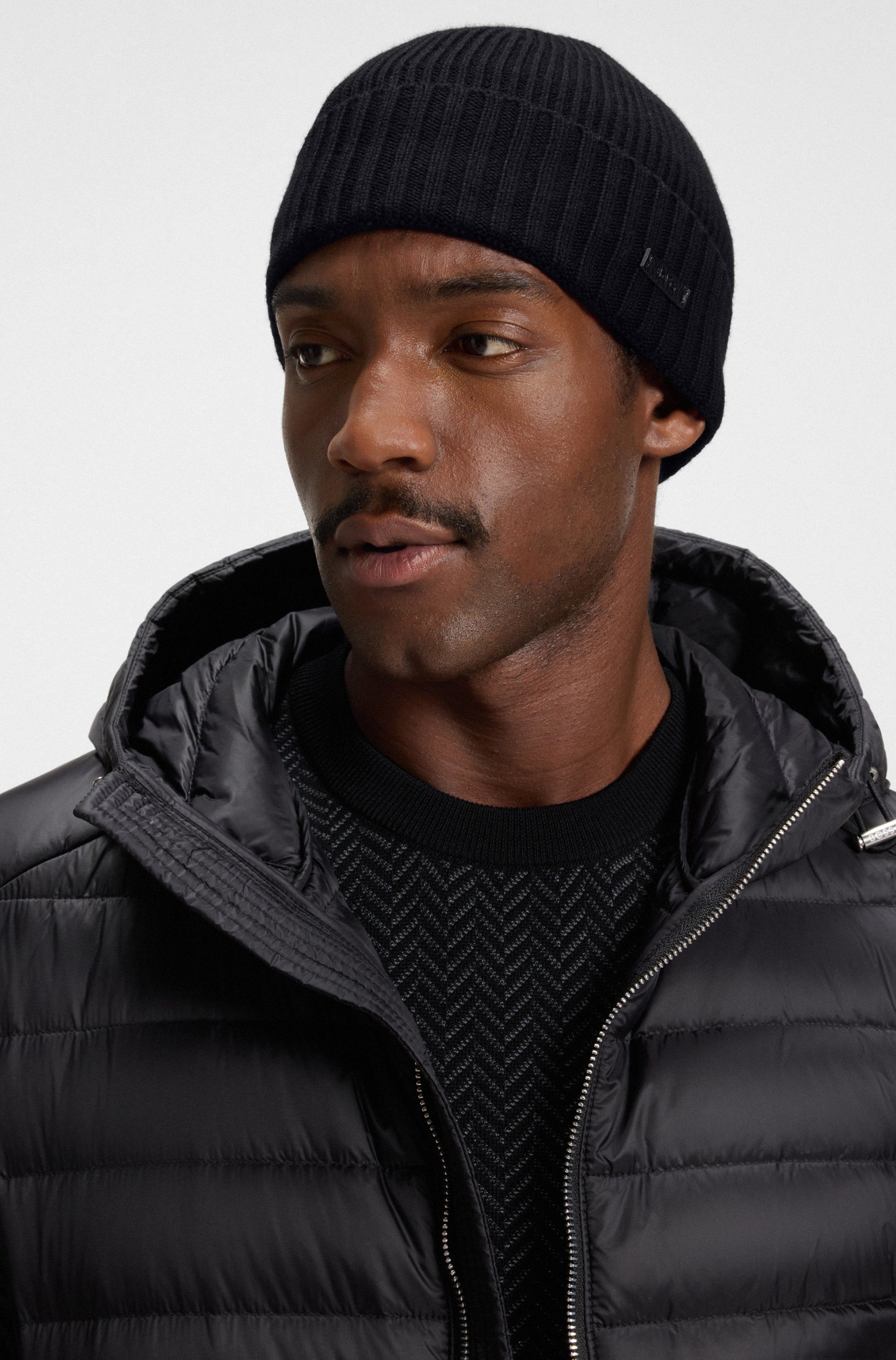 BOSS Beanie Fati aus Wolle in Rippenstrick, unisex – Bild 2 von 5