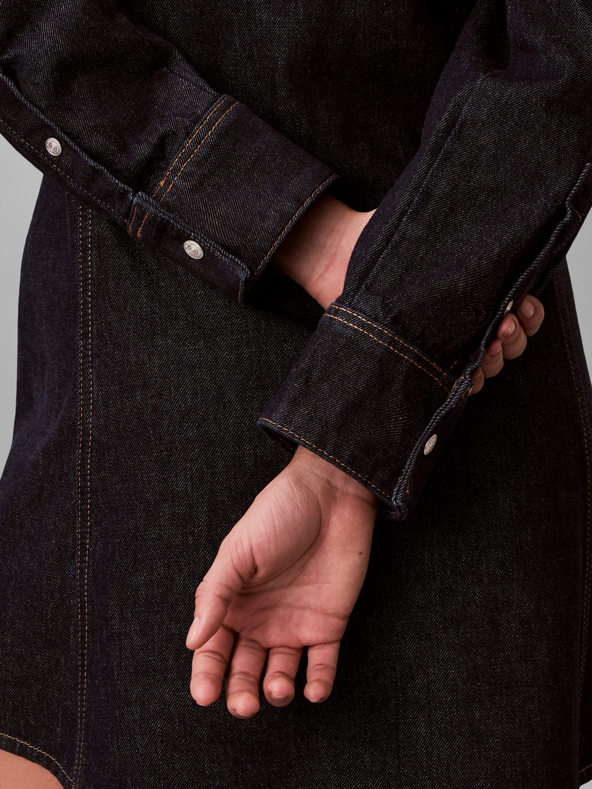 Calvin Klein Jeans Jeanskleid Regular fit mit Rundhalsausschnitt