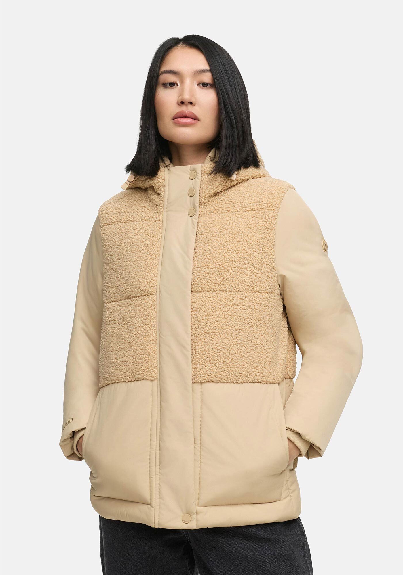 Winterjacke Sheeta