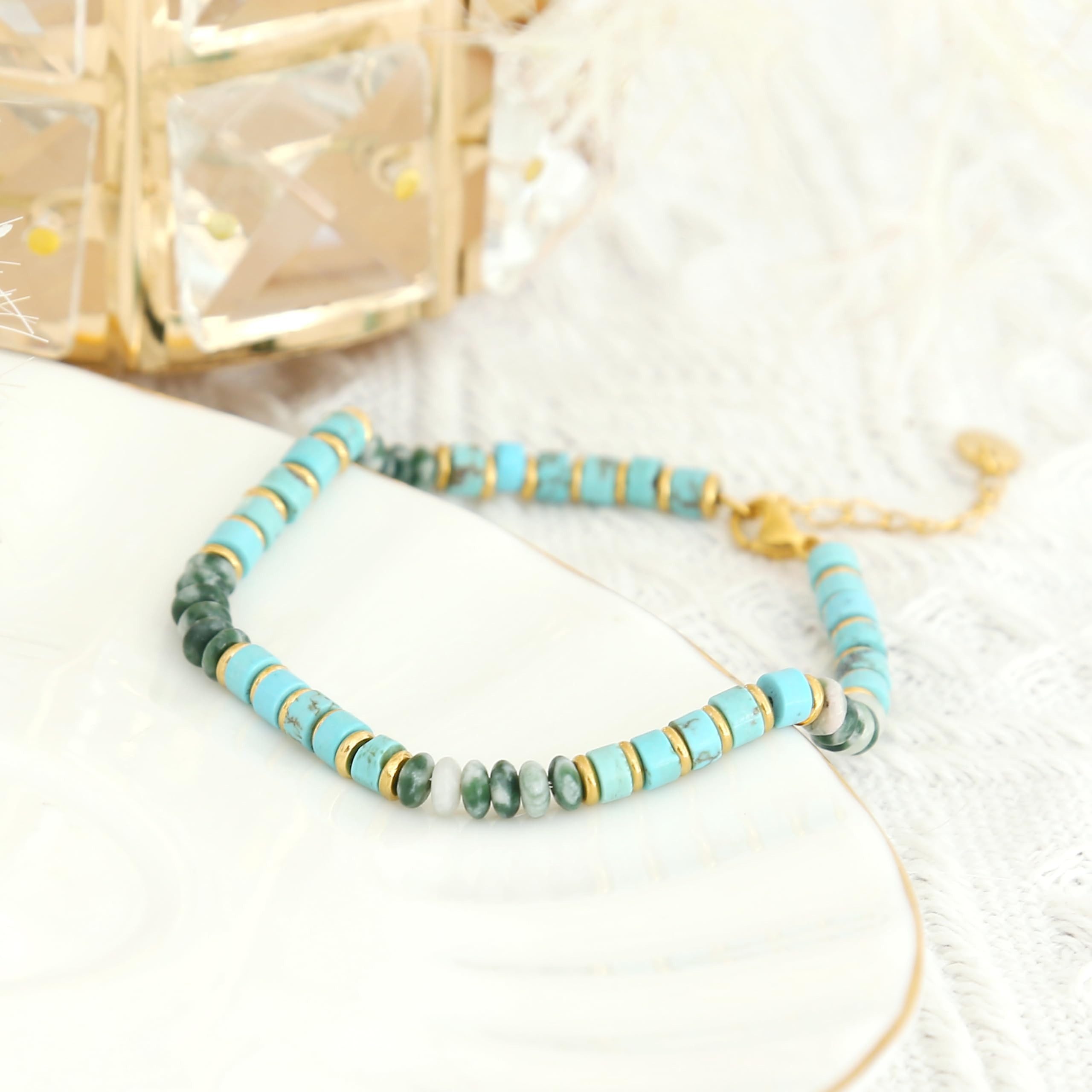 Made by Nami Armband Herren mit Türkisen und Dunkelgrünen Perlen Glücksarmband, 17 + 5 cm Länge Geschenk für Ihn Freundschaftsarmbänder