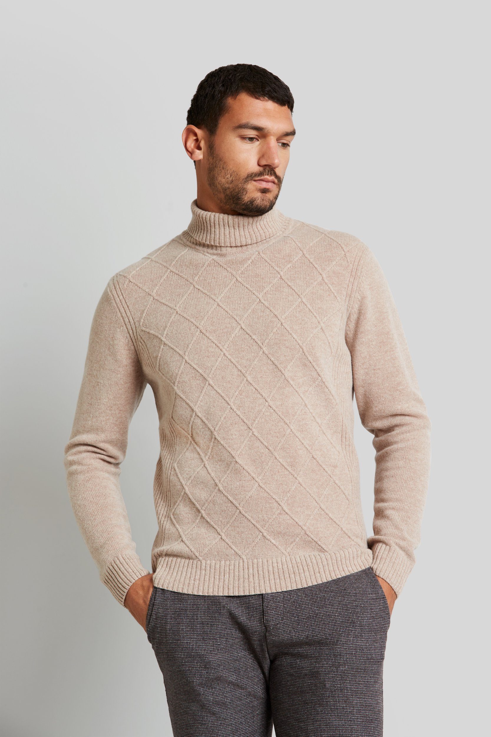 bugatti Rollkragenpullover mit 3-D-Rautenmuster günstig online kaufen