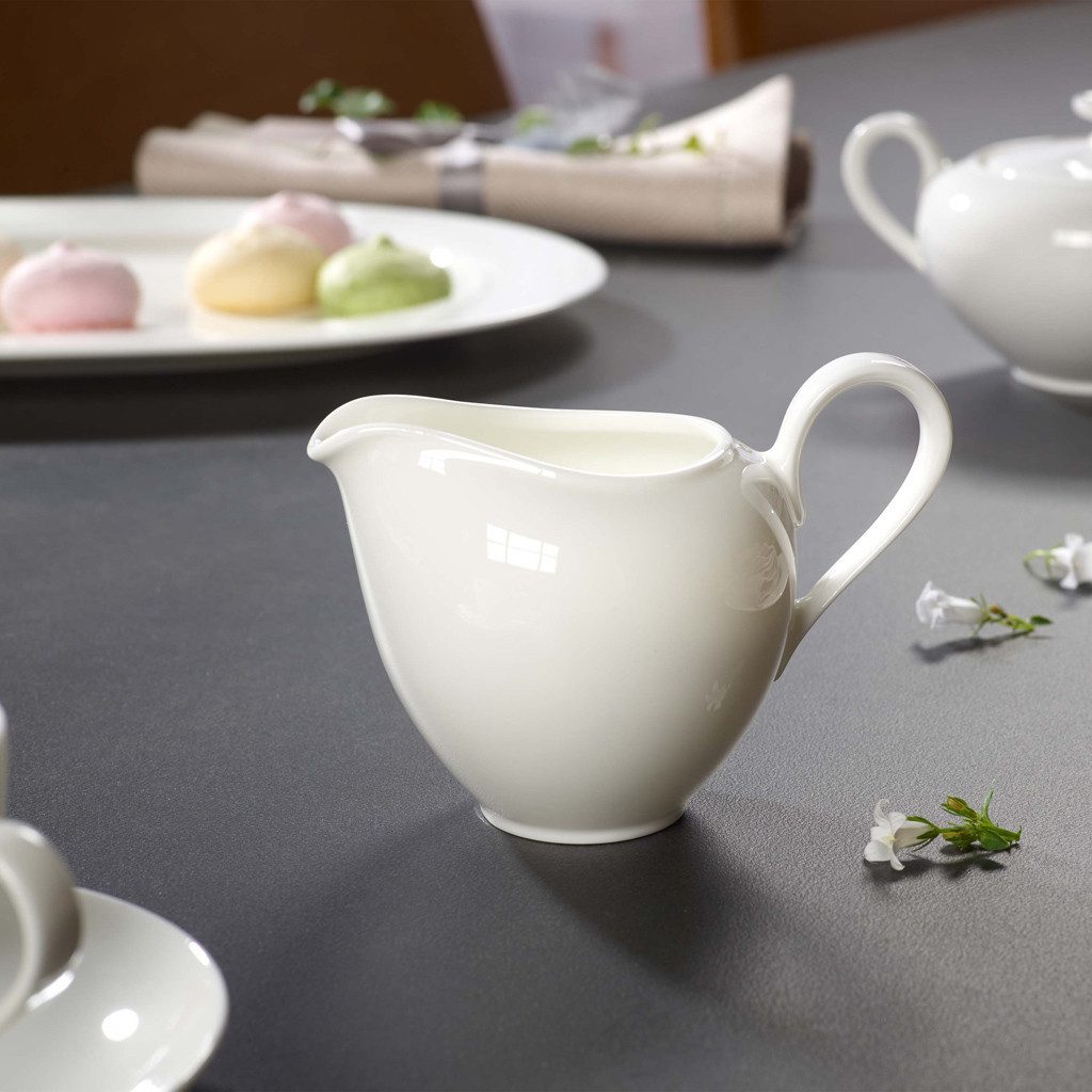 Villeroy & Boch Milchkännchen Anmut Gold Milchkännchen, (1-St), Premium Bone Porcelain, 1 Stck, mikrow.- & spülm.sicher