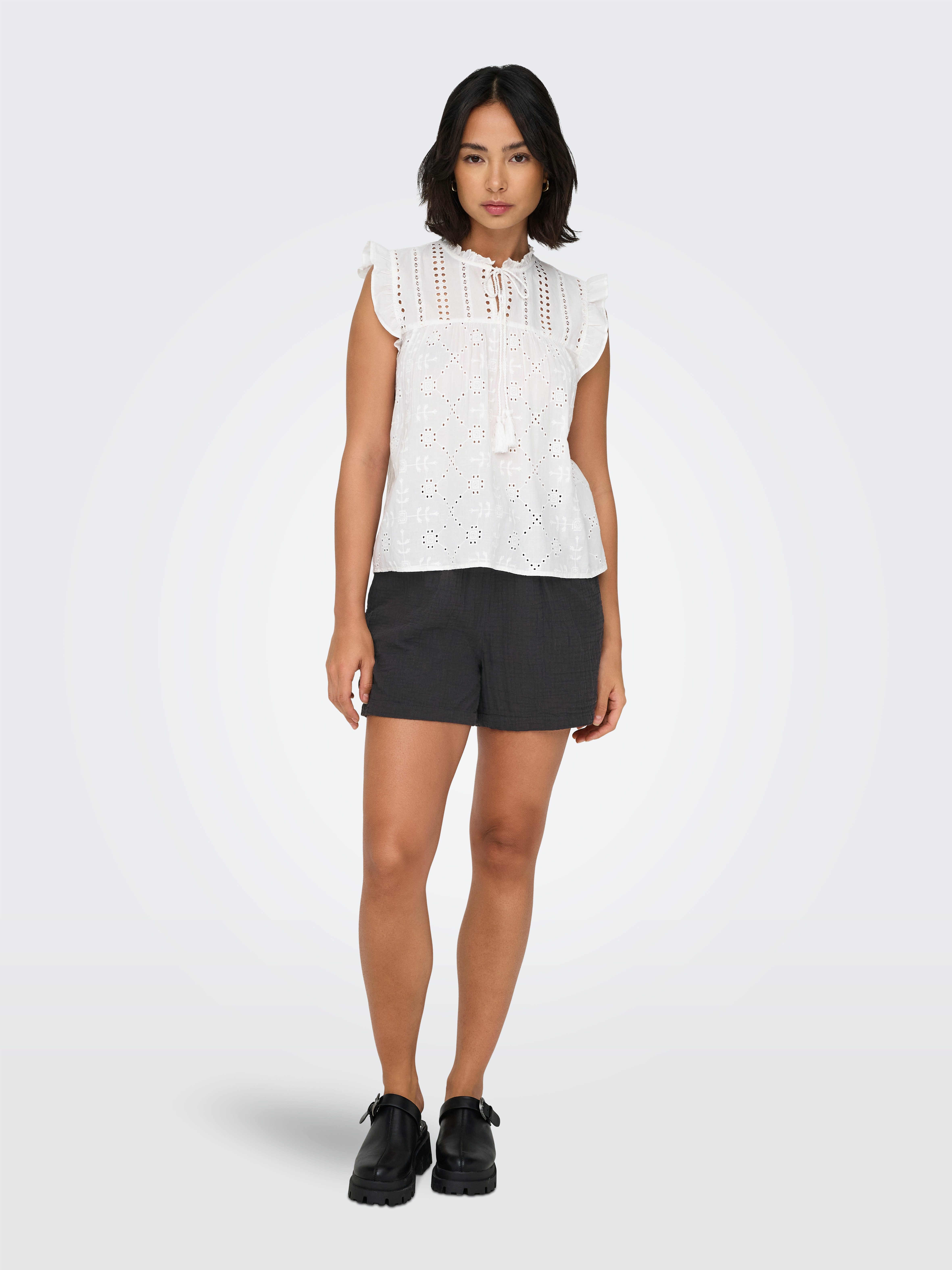 ONLY Shorts ONLTHYRA SHORTS NOOS WVN Baumwolle, regular fit