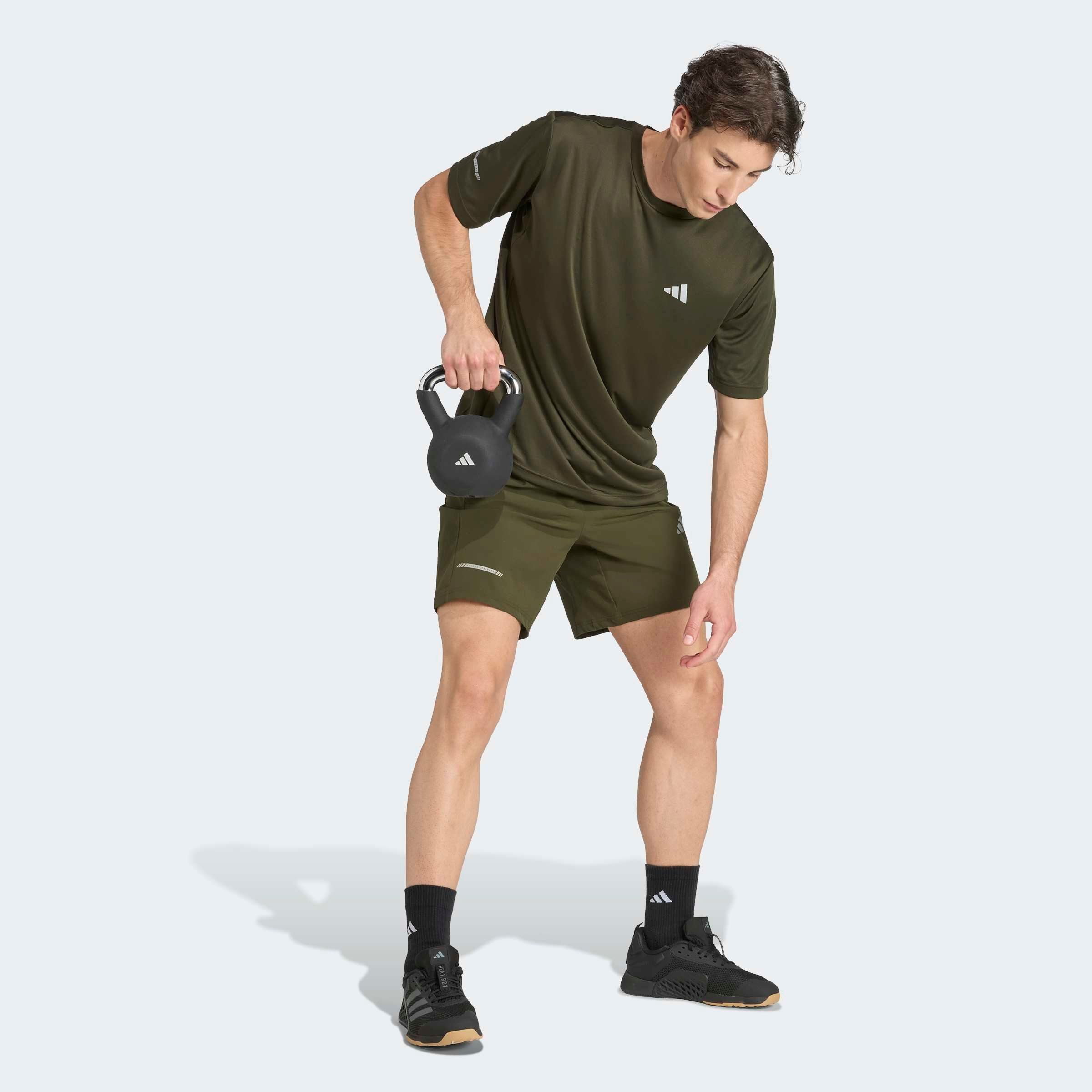 adidas Performance Shorts TRAINING ESSENTIALS HOLIDAY PACK für Fitness und Training, mit Metallic-Optik, schnelltrocknend