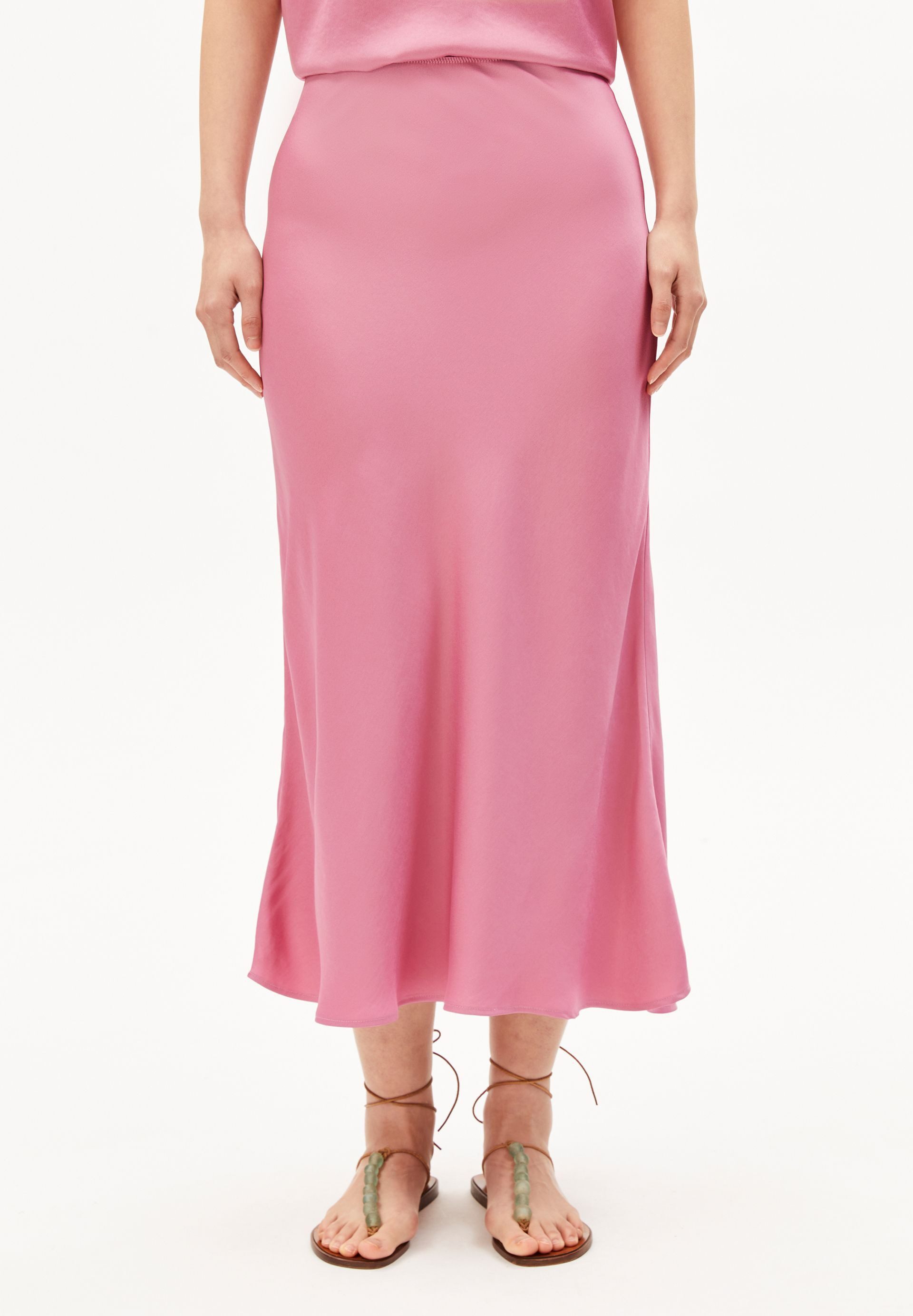 Armedangels Jerseyrock LENOVAA SATIN Webrock aus Naia™ Renew Mix (Regular Fit) Midi