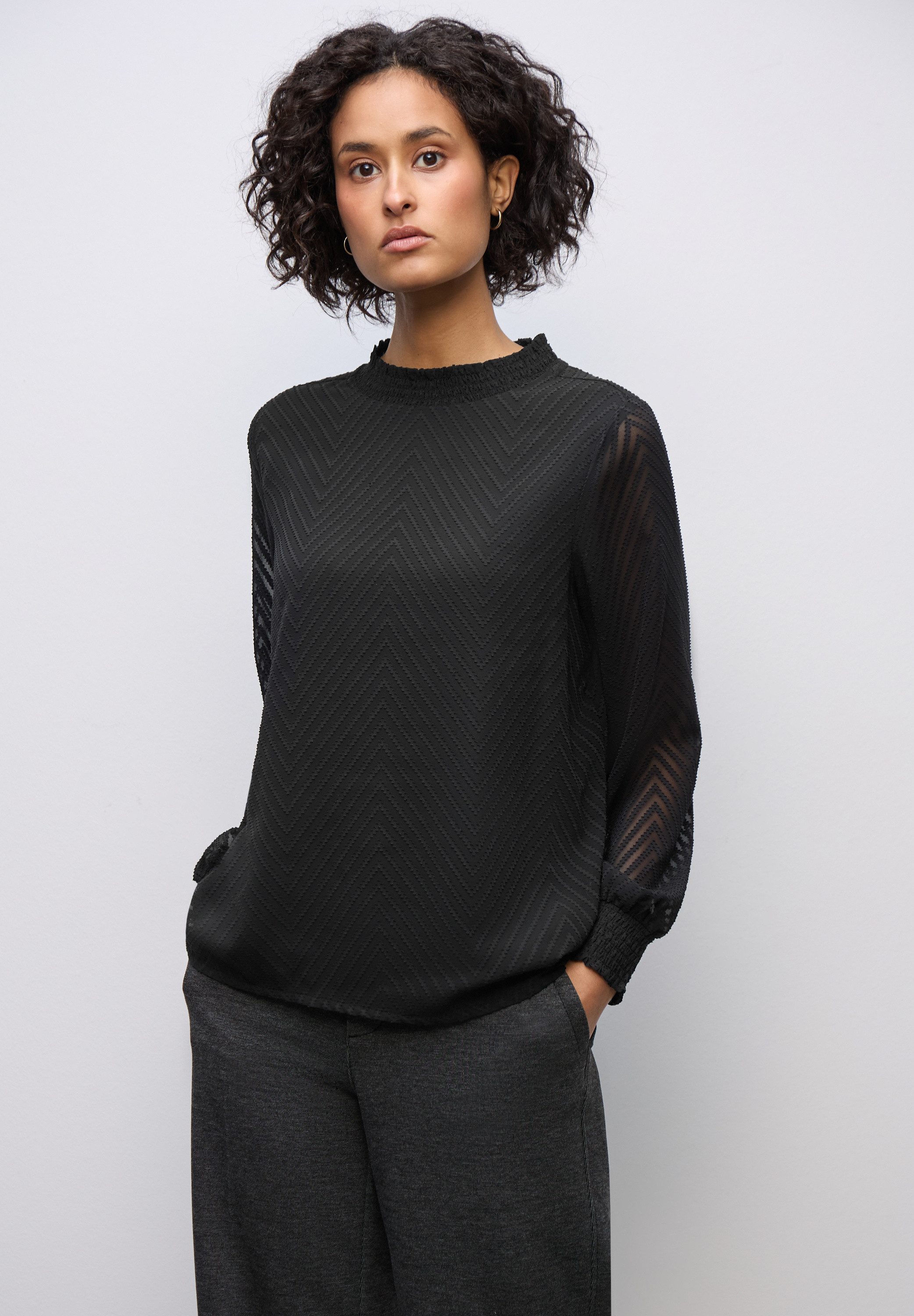 STREET ONE Chiffonbluse mit Smok-Detail günstig online kaufen