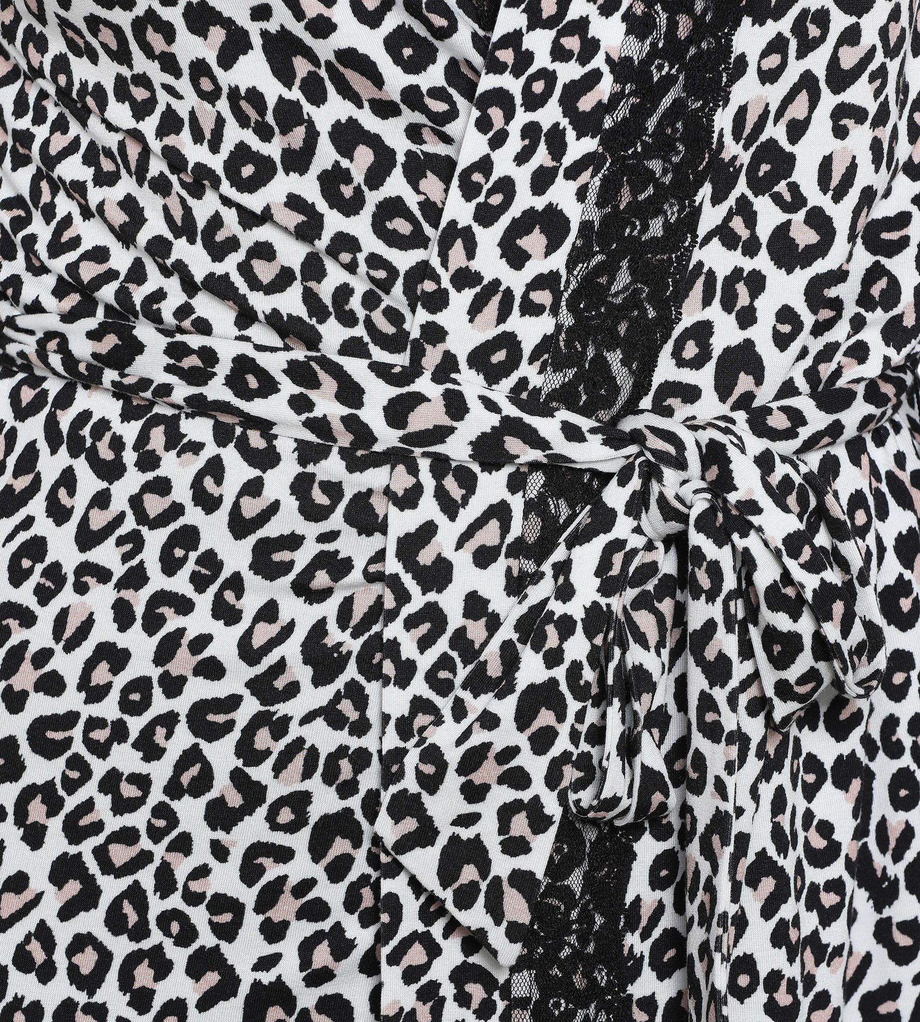 elastisch, Animal-Print Viskose, im 5 Morgenmantel Spitzendetails Elasthan, 95 % und mit Shape % Kimono Pure