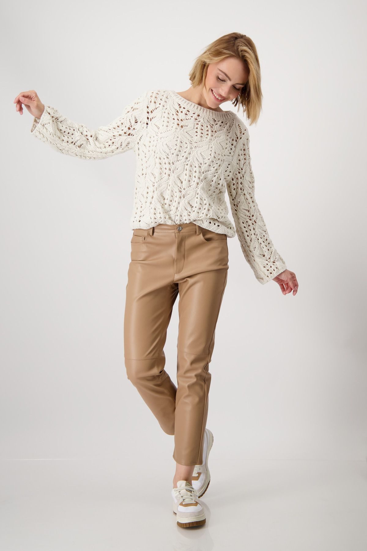 Monari Lederimitathose