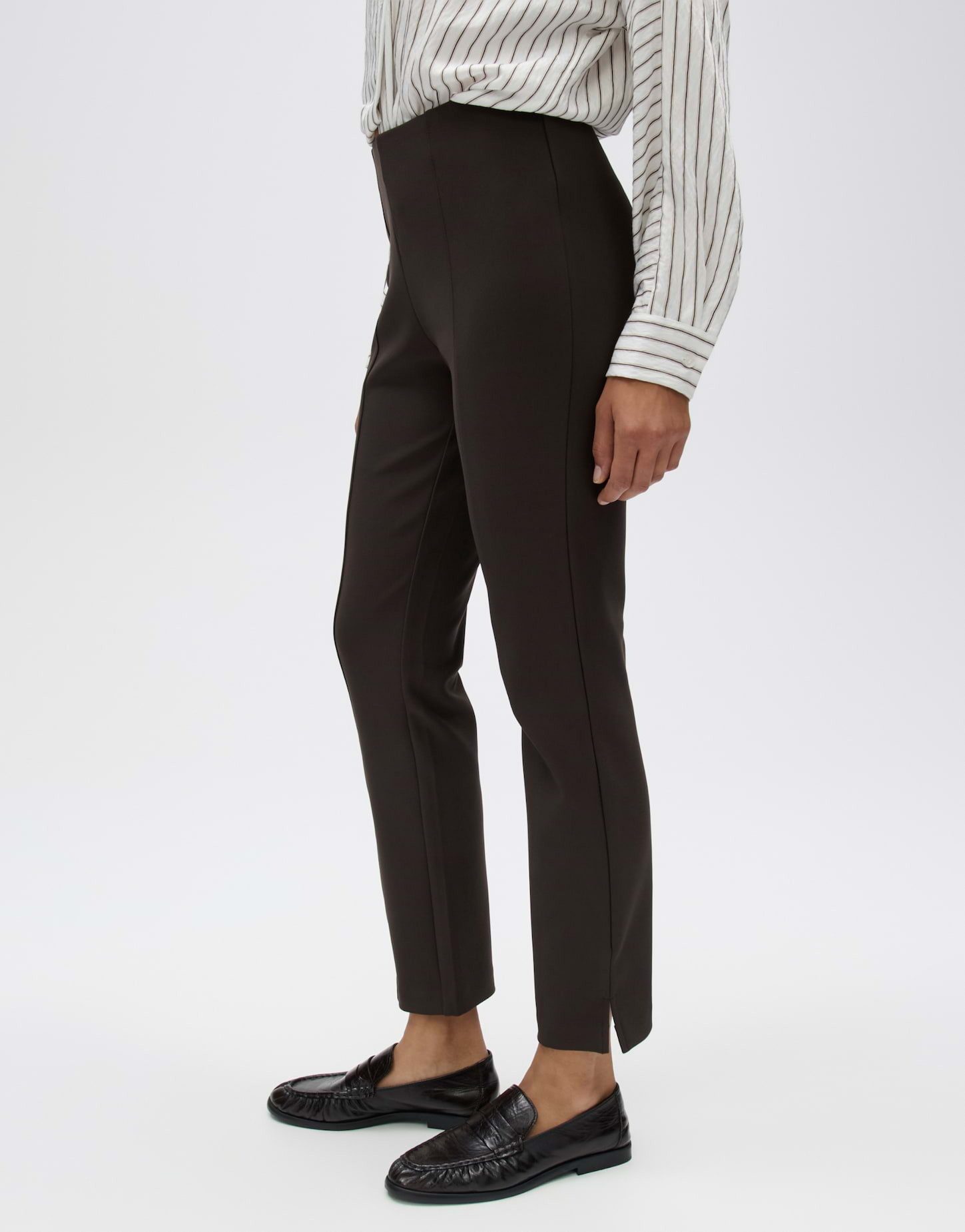 OPUS Schlupfhose Elvina night aus pflegeleichtem Material Elastischer Gummibund für einen entspannten Sitz im Alltag – Bild 5 von 5