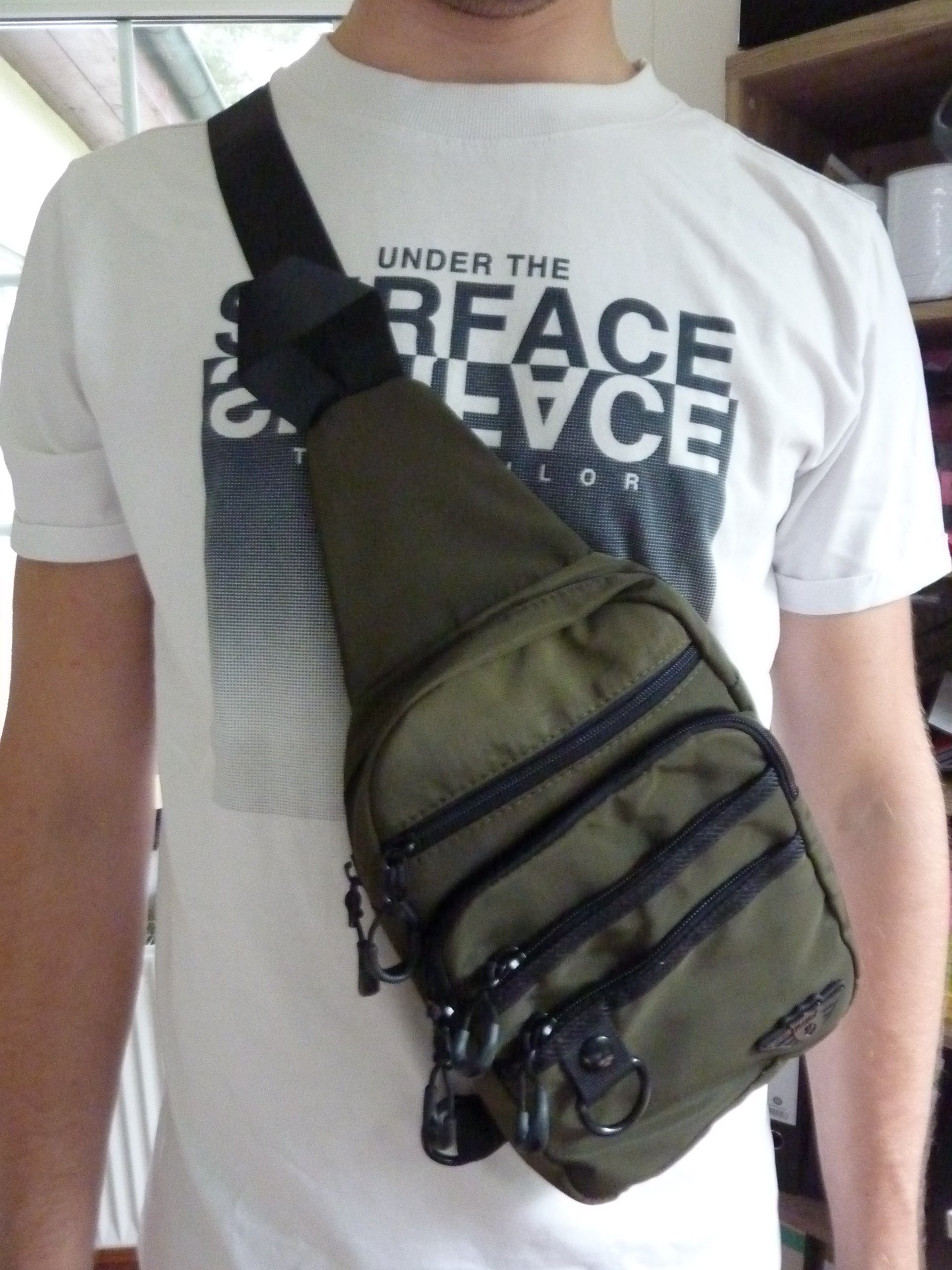 Taschen4life Minirucksack kleiner Slingbag Schulterrucksack 7173, Umhängerucksack, Bauchtasche uni, Rucksack mit Innenfutter