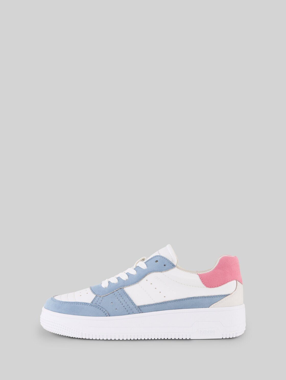 TOM TAILOR Denim Shoes Licence Sneaker (1-tlg) Sneaker mit erhöhter Sohle