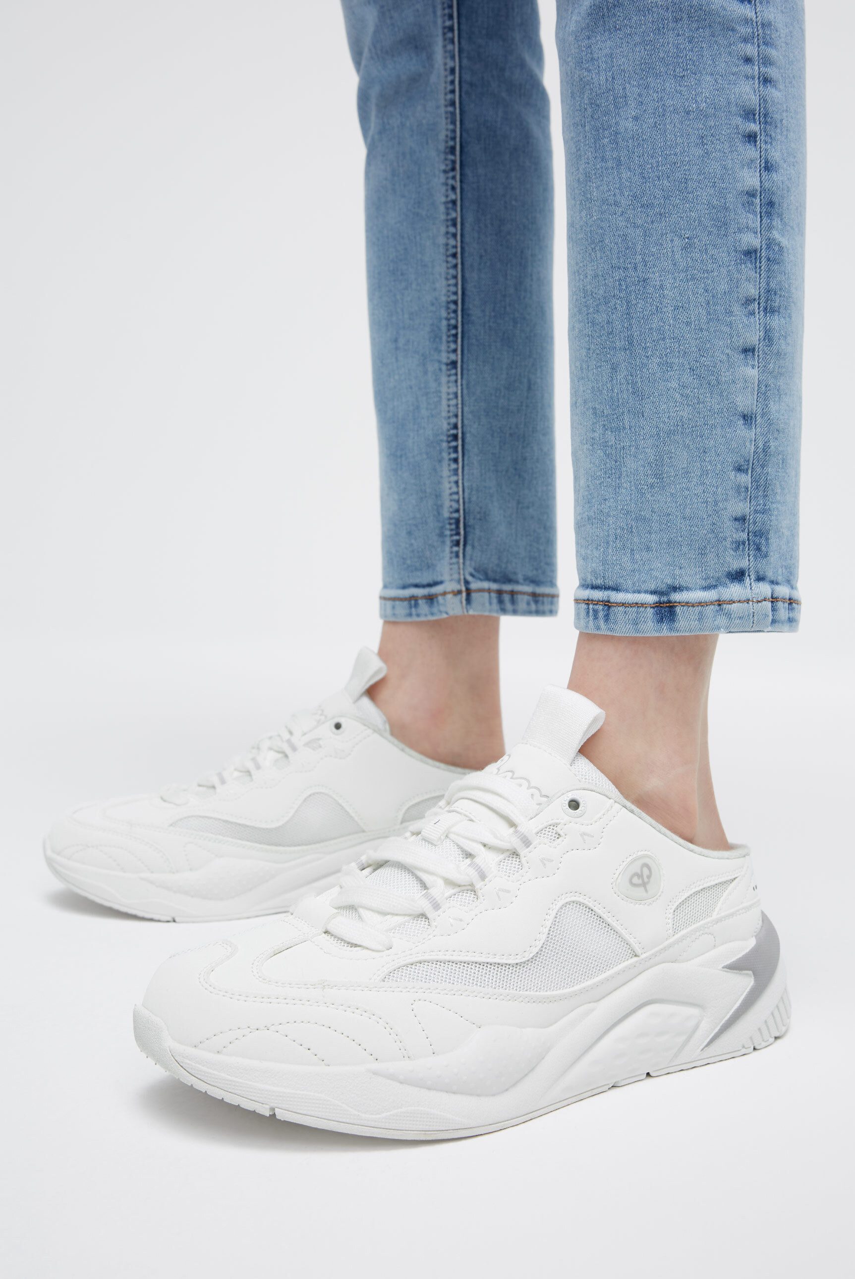 SOCCX Sneaker mit Wechselfußbett