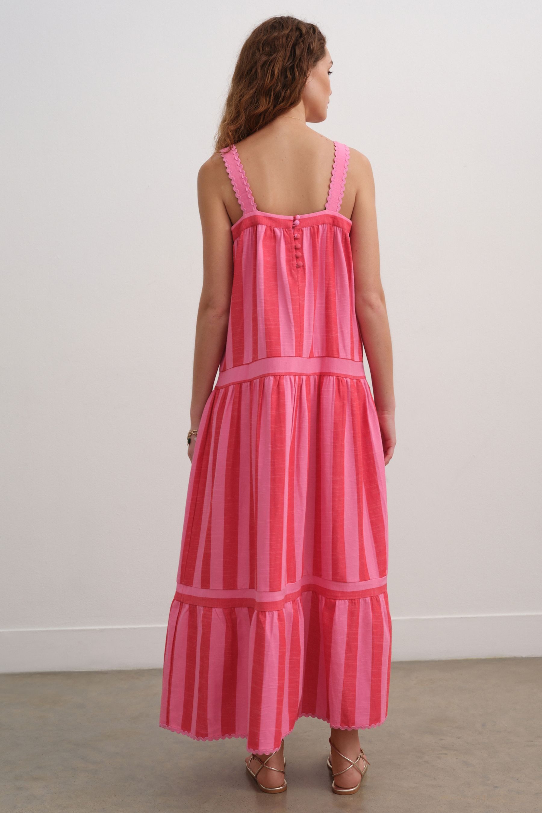 Next Maxikleid Maxikleid mit Kastenausschnitt (1-tlg) günstig online kaufen