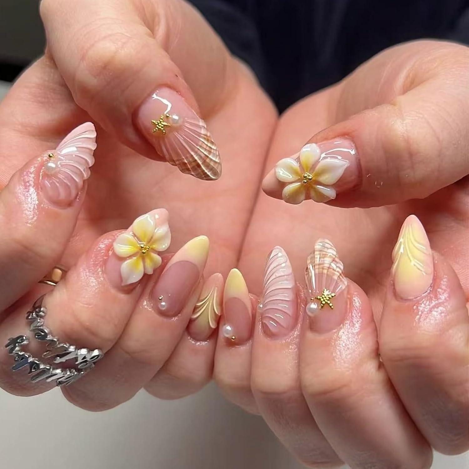 LuxusKollektion Kunstfingernägel Press on Nails Kurz Almond Gelb Floral, 25-tlg.