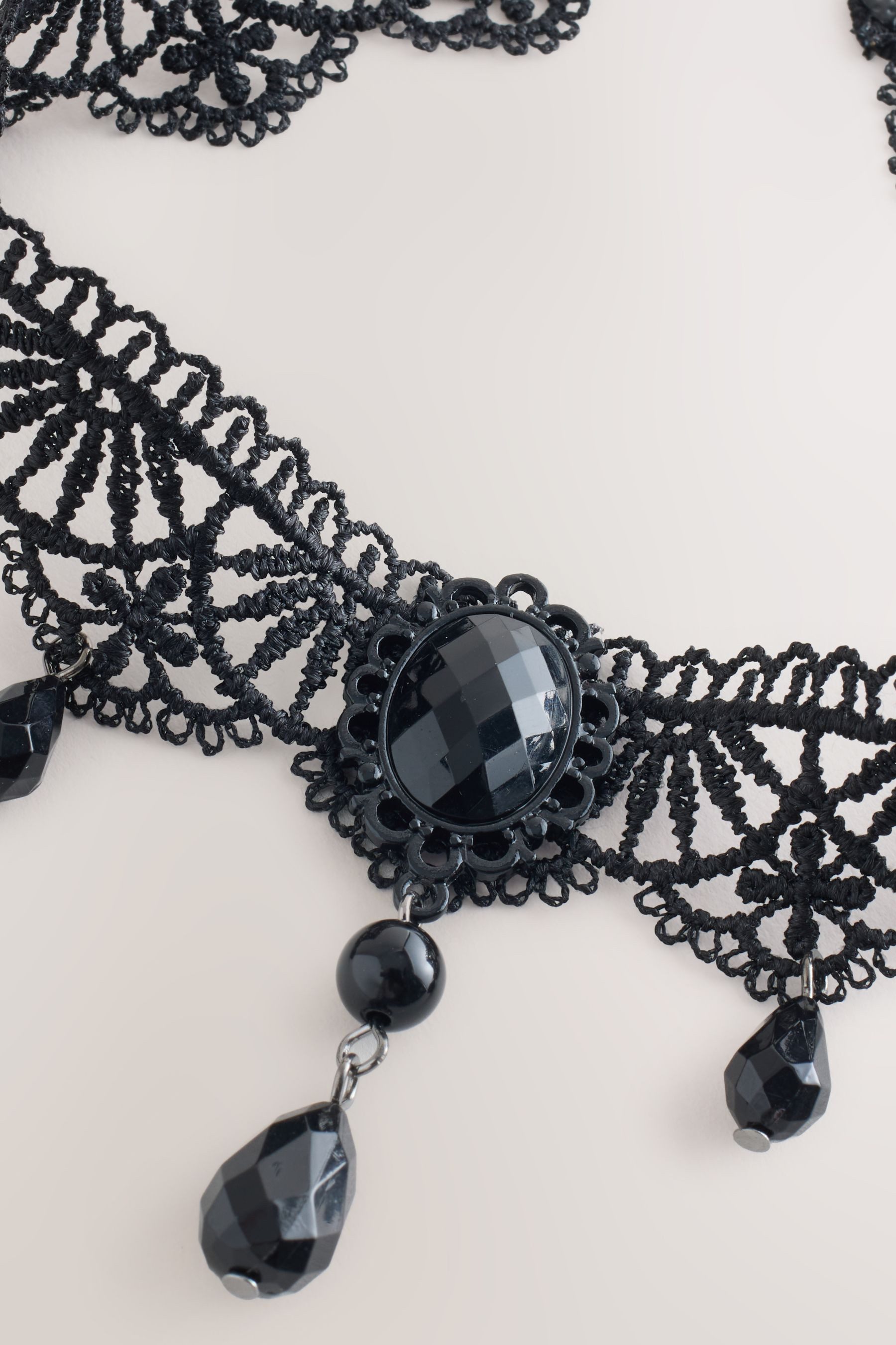 Next Choker Choker-Spitzenkette mit Perlen-Anhänger (1-tlg) günstig online kaufen