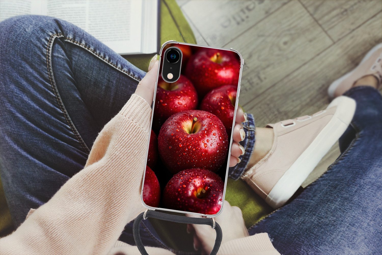 MuchoWow Handyhülle für Apple iPhone XR Rot - Äpfel - Obst, Tragbare Handyhüllen mit Kette zum umhängen, Handykette Handyband