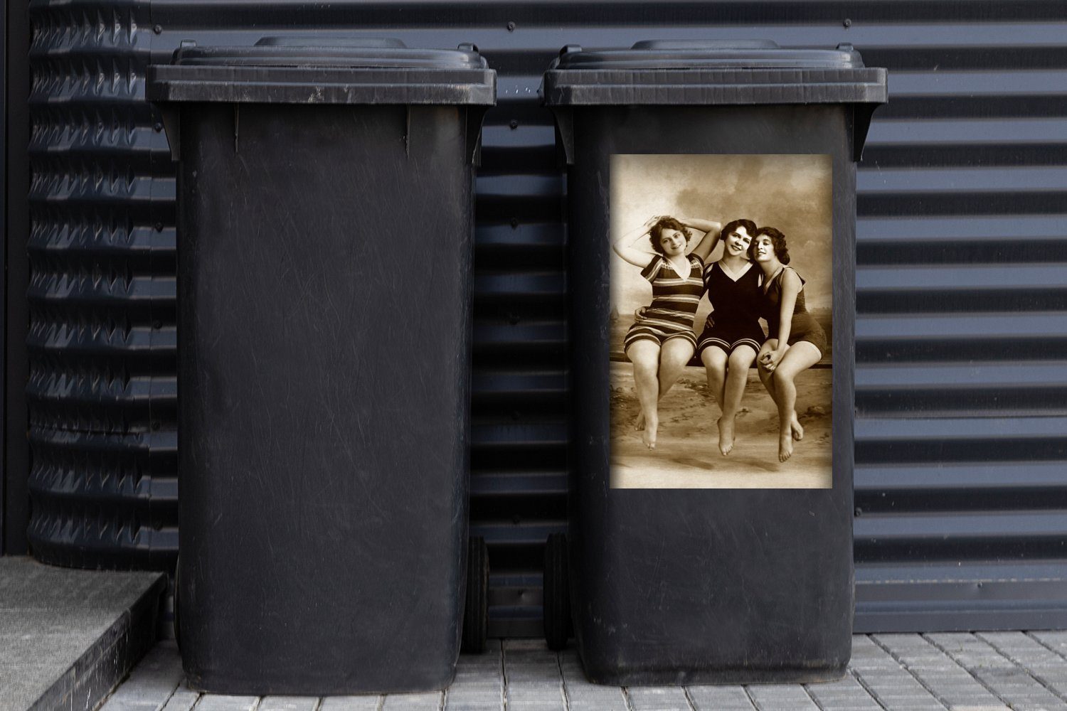 MuchoWow - Frauen Badeanzug (1 Container, Sepia Sticker, - Mülltonne, Mülleimer-aufkleber, Abfalbehälter Wandsticker St),