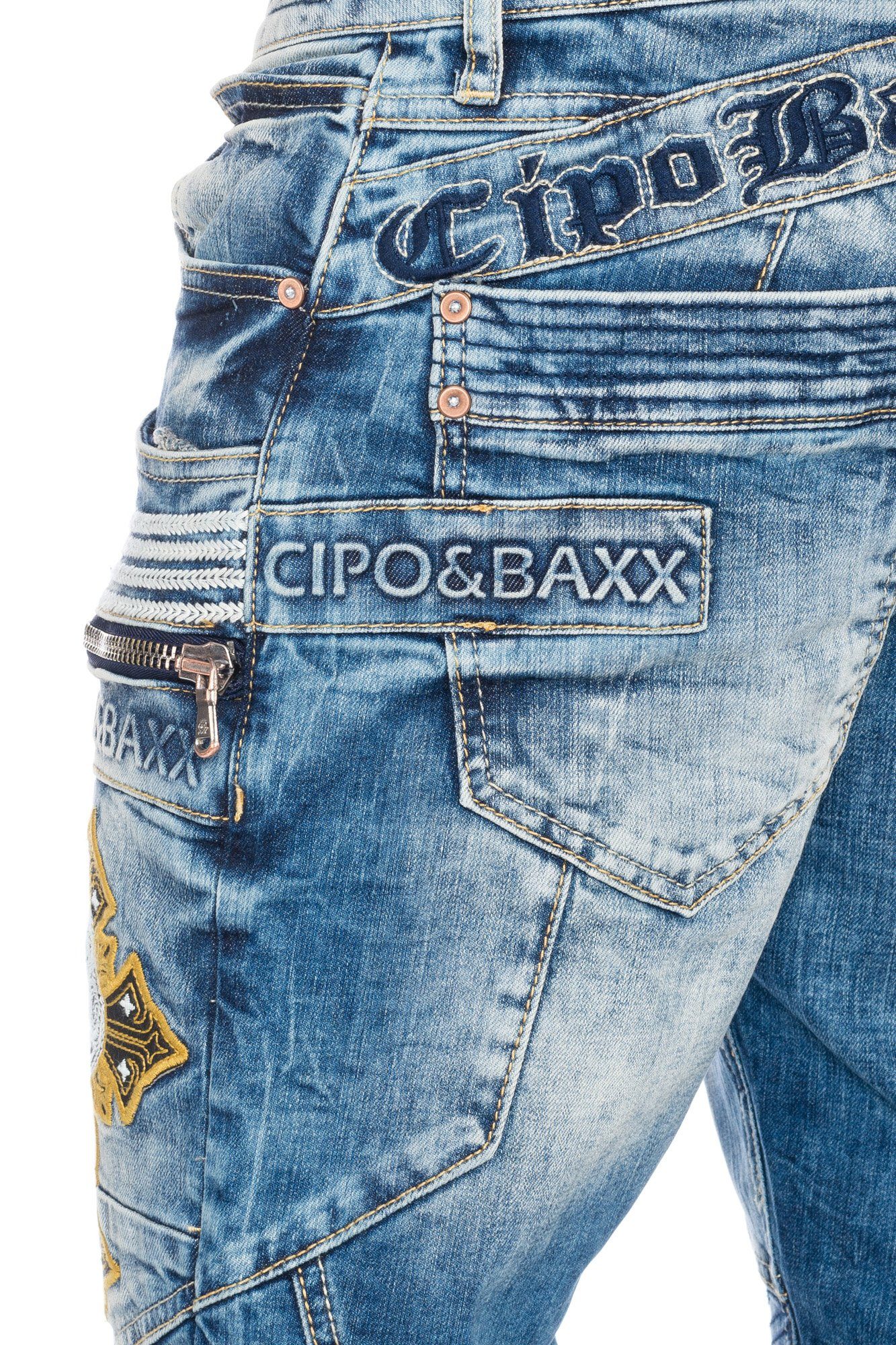 Cipo & Baxx Regular-fit-Jeans Herren Jeans mit aufwendigem Nahtdesign und edler Optik Herren Jeans mit aufwendigem Nahtdesign und edler Optik – Bild 5 von 5