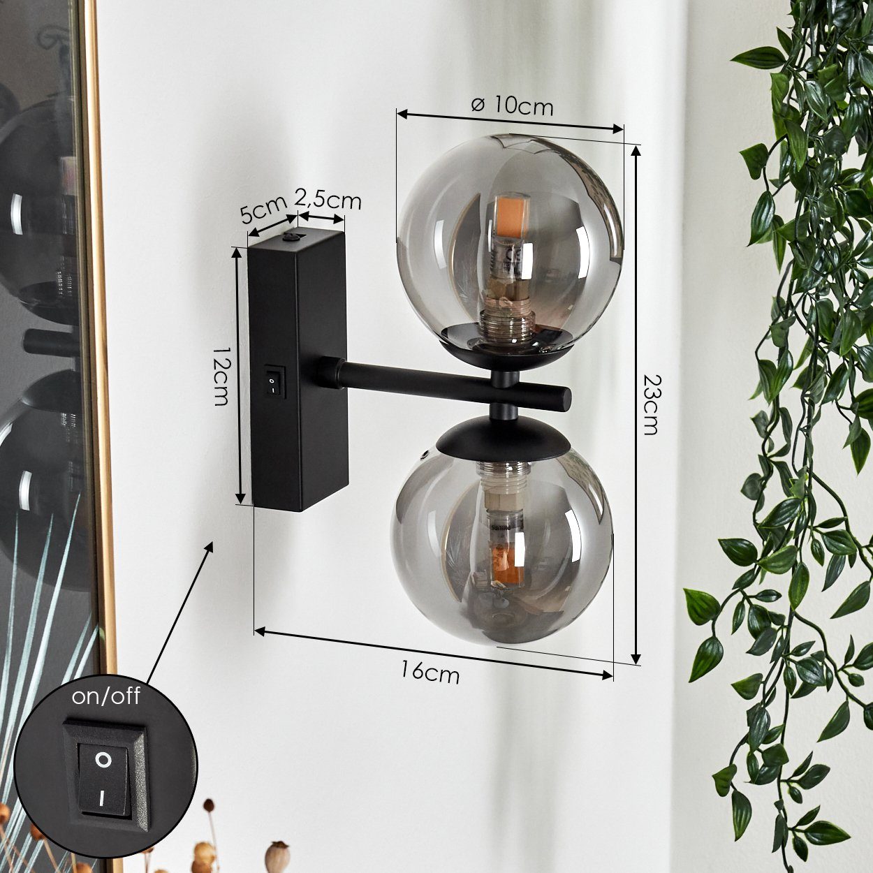 hofstein Wandleuchte »Garaguso« moderne Wandlampe aus Metall/Glas in Schwarz/Rauchfarben, ohne Leuchtmittel, Wandspot im Modernen Design, An-/Ausschalter am Gehäuse, 2xG9