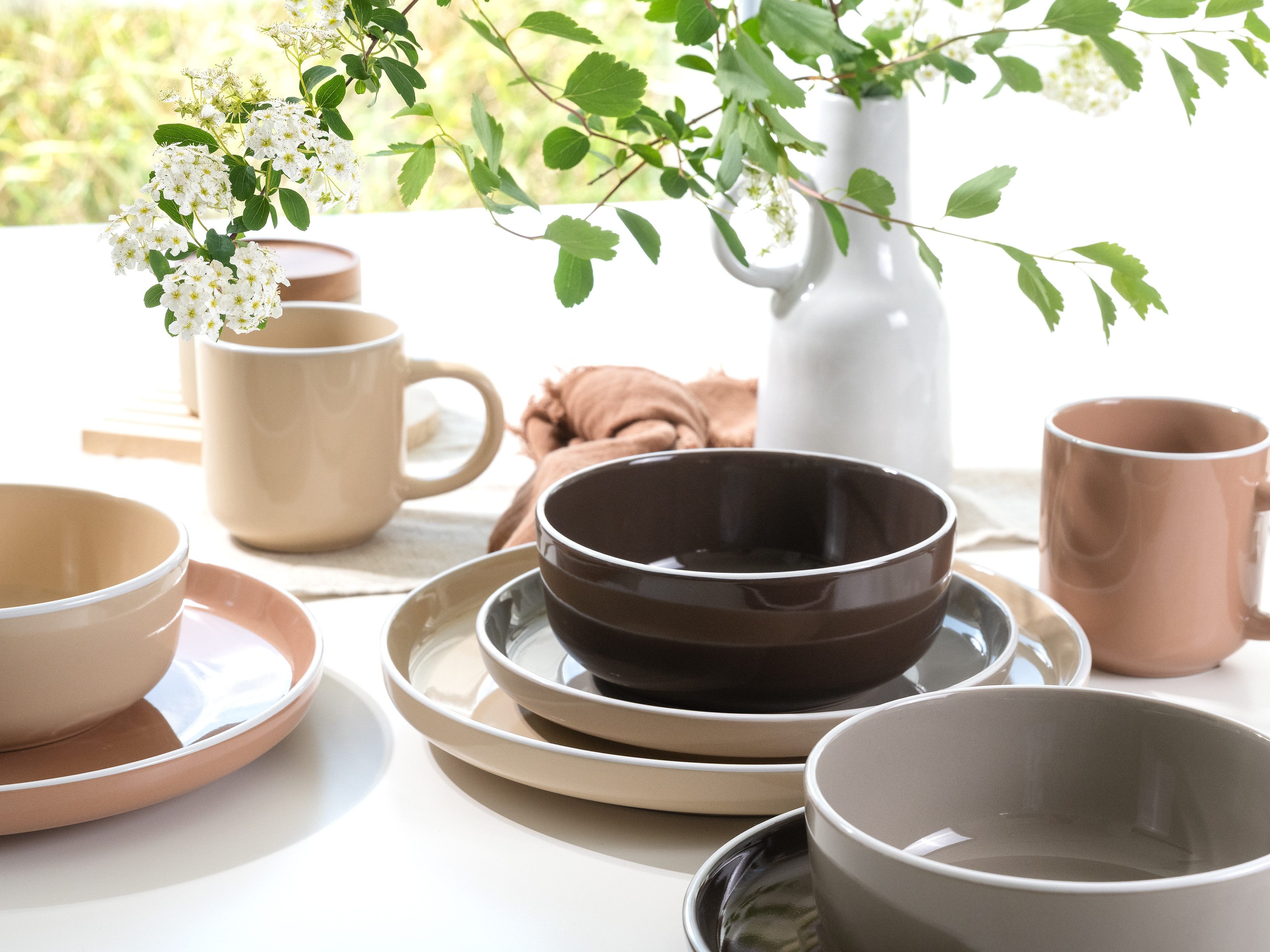 CreaTable Kombiservice Nordic Mocha Mousse, Service 16-tlg. (16-tlg), 4 Personen, Steinzeug, Nordische Ästhetik, Glanzvolle Glasur
