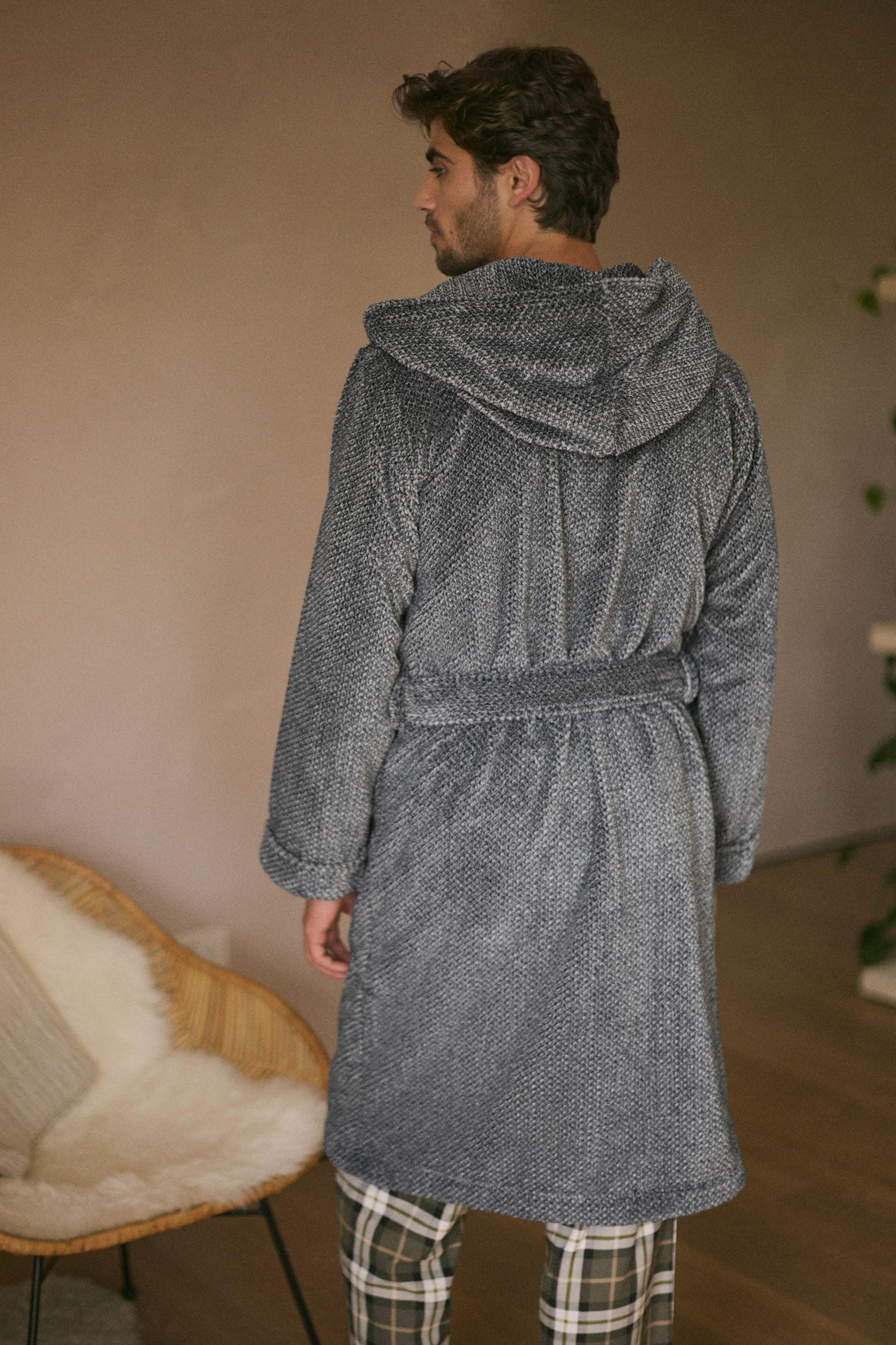 Next Herrenbademantel Morgenmantel mit Kapuze aus Fleece, Polyester (recycelt)