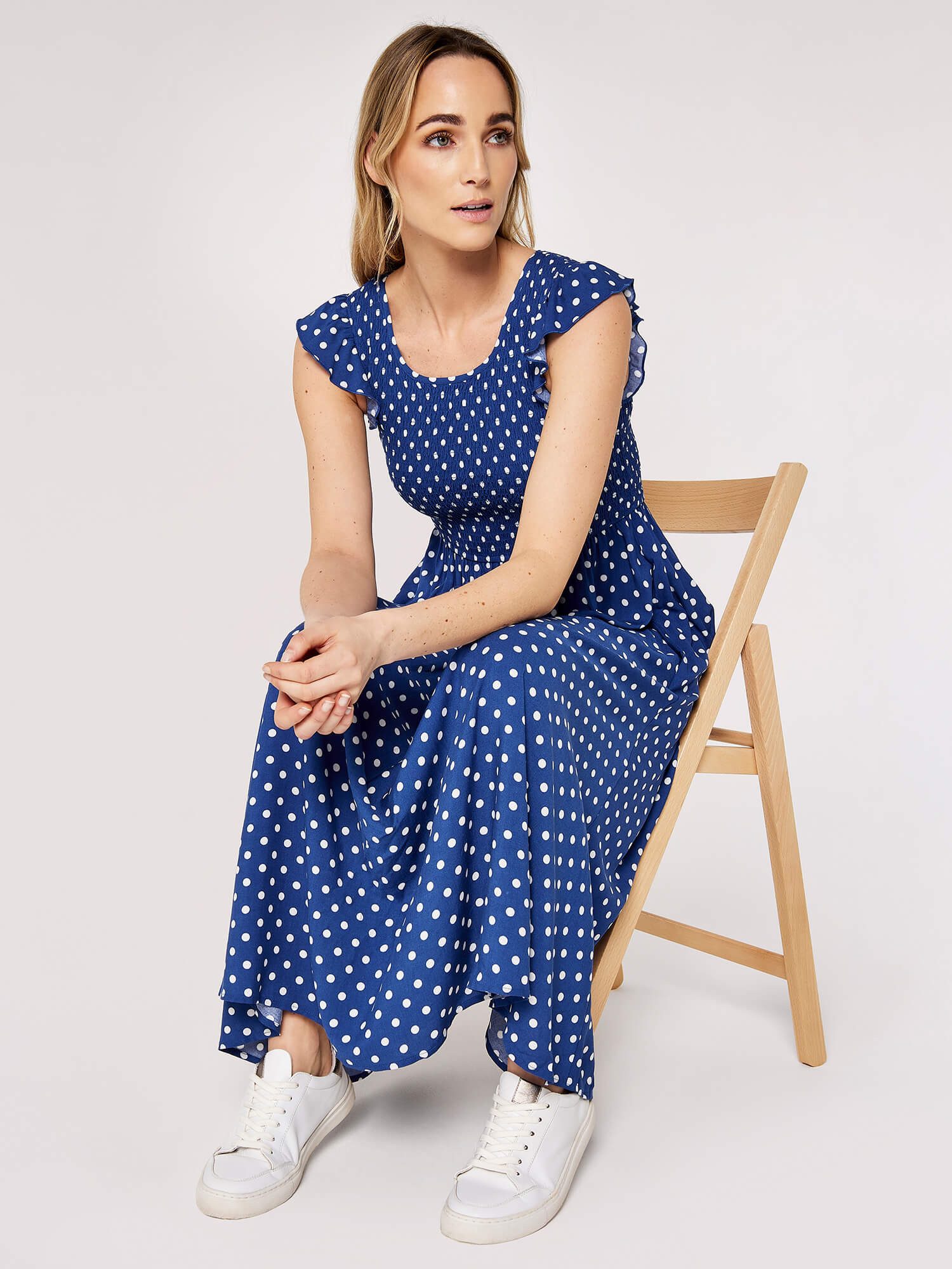 Apricot Midikleid Midikleid, (1-tlg) mit Punkten günstig online kaufen