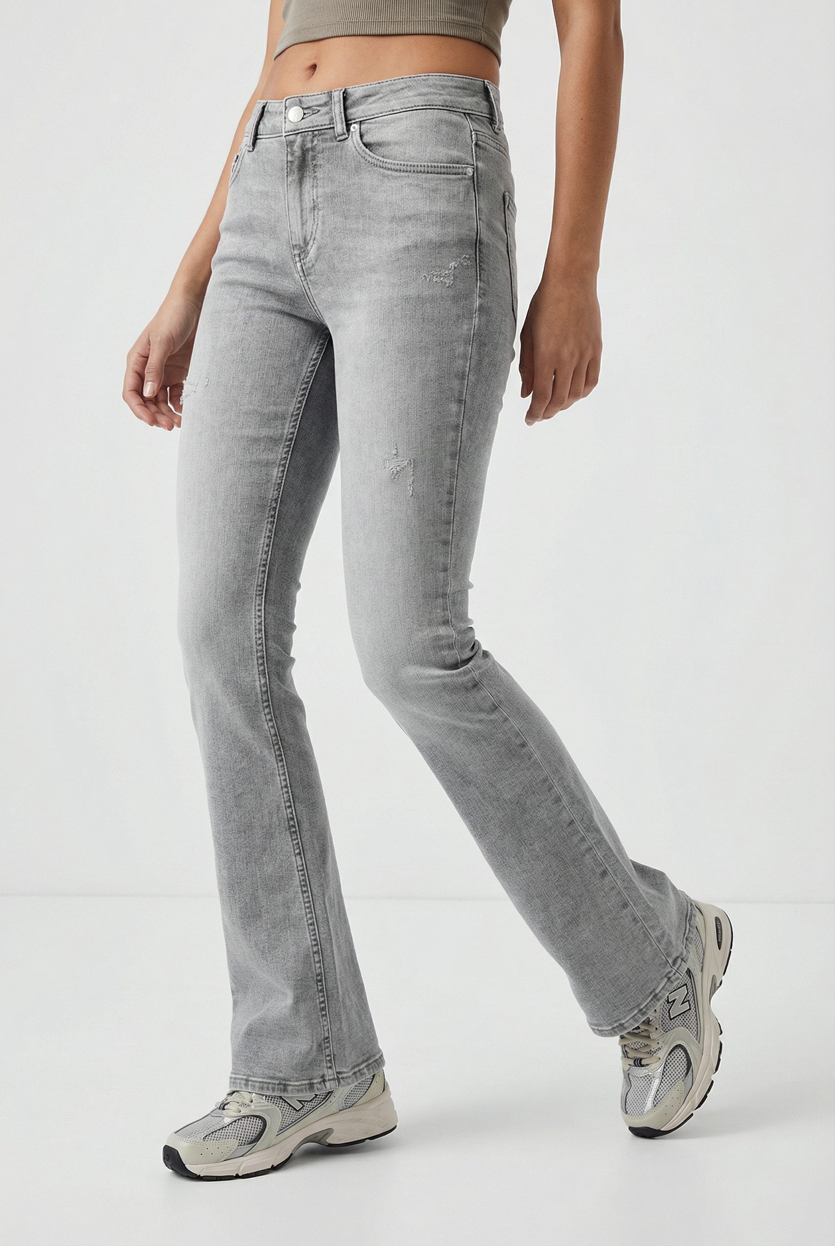 ONLY Bootcut-Jeans ONLBLUSH MID WAIST FLARED DNM REA1099 mit dezentem Used-Look