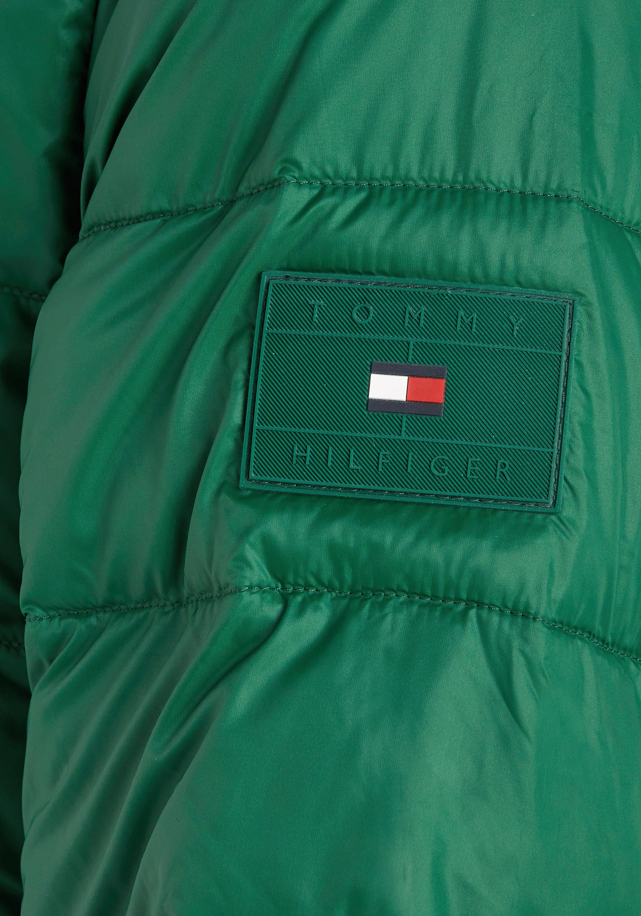 Tommy Hilfiger Steppjacke QUILTED HOODED Reißverschlusstaschen JACKET innen und grün seitlich mit