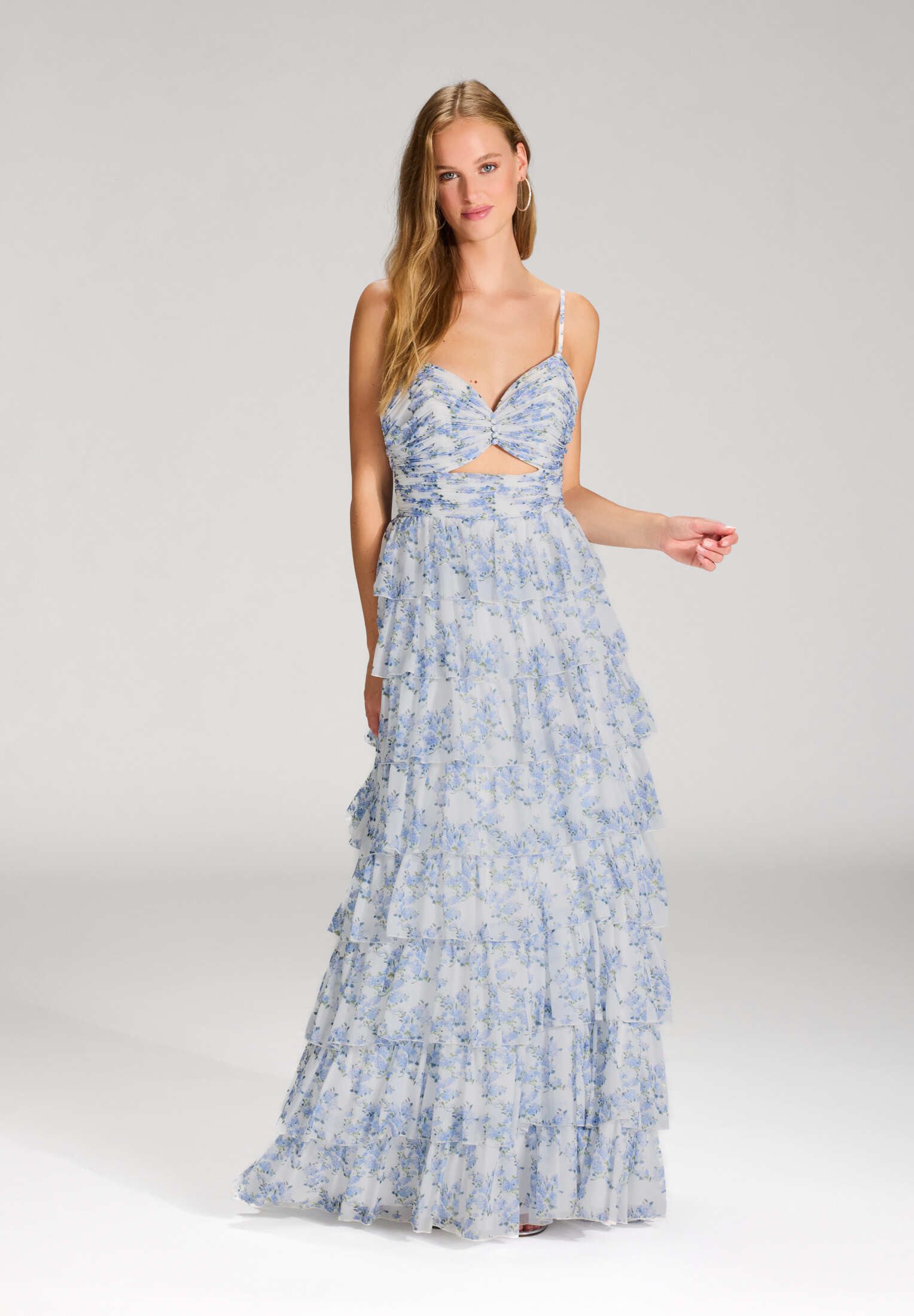 Hey Kyla Abendkleid - Printkleid mit Volantrock und Cut-out Detail Taillierter Schnitt mit ausgestelltem Rockteil