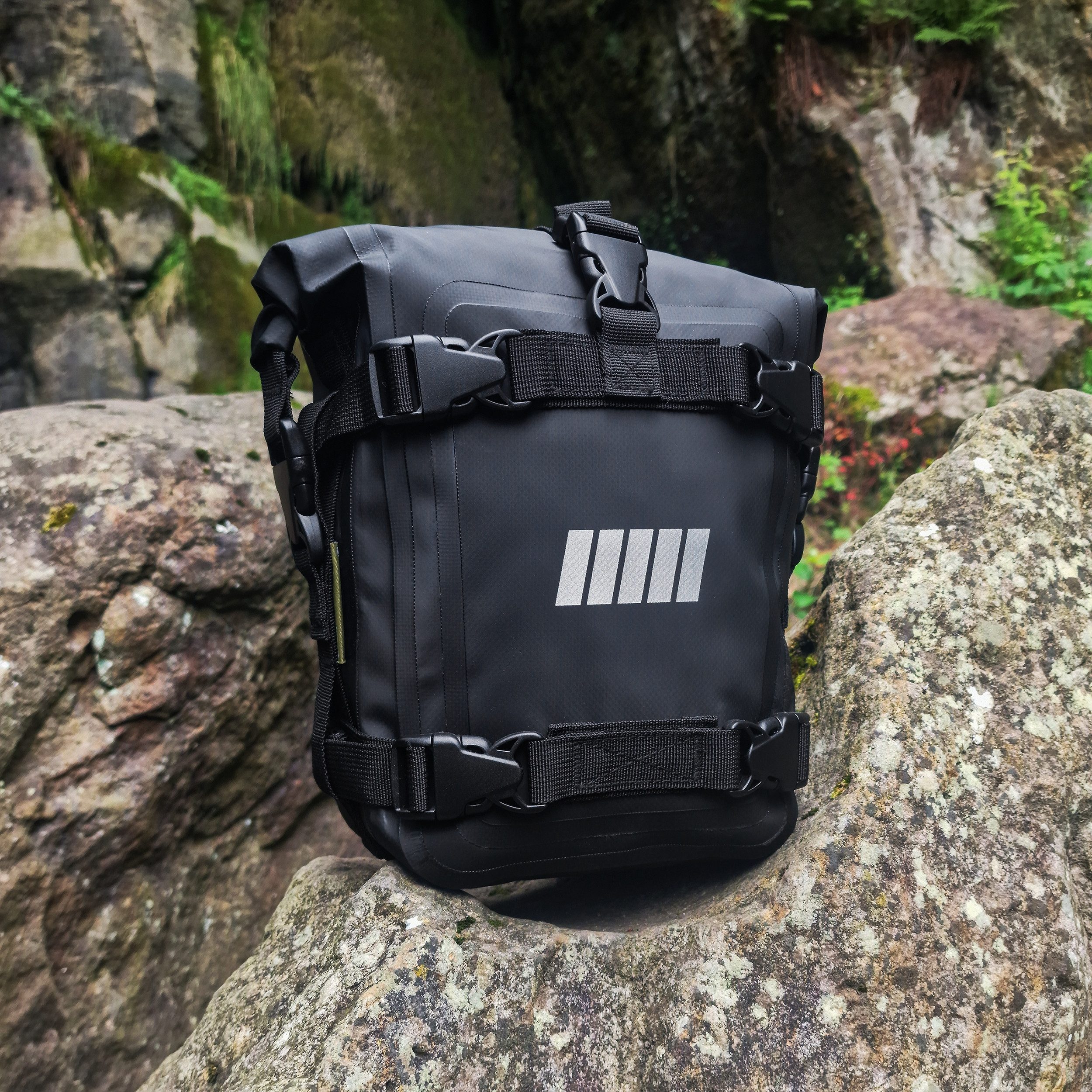 SCHNORR Rucksack Sturzbügeltasche 6 L aus Tarpaulin mit Rollverschluss