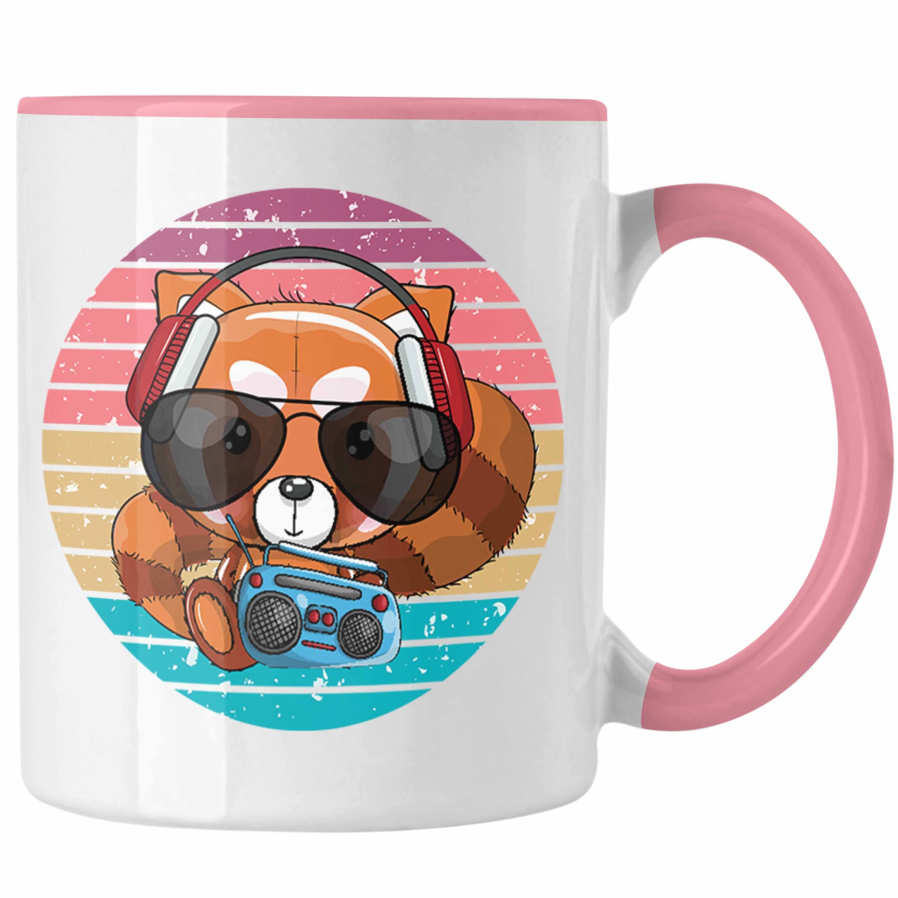 Trendation Tasse Trendation - Cooler Roter Panda Tasse Musik Kinder Geschenkidee für Jungs Mädchen Lustige Grafik Rosa