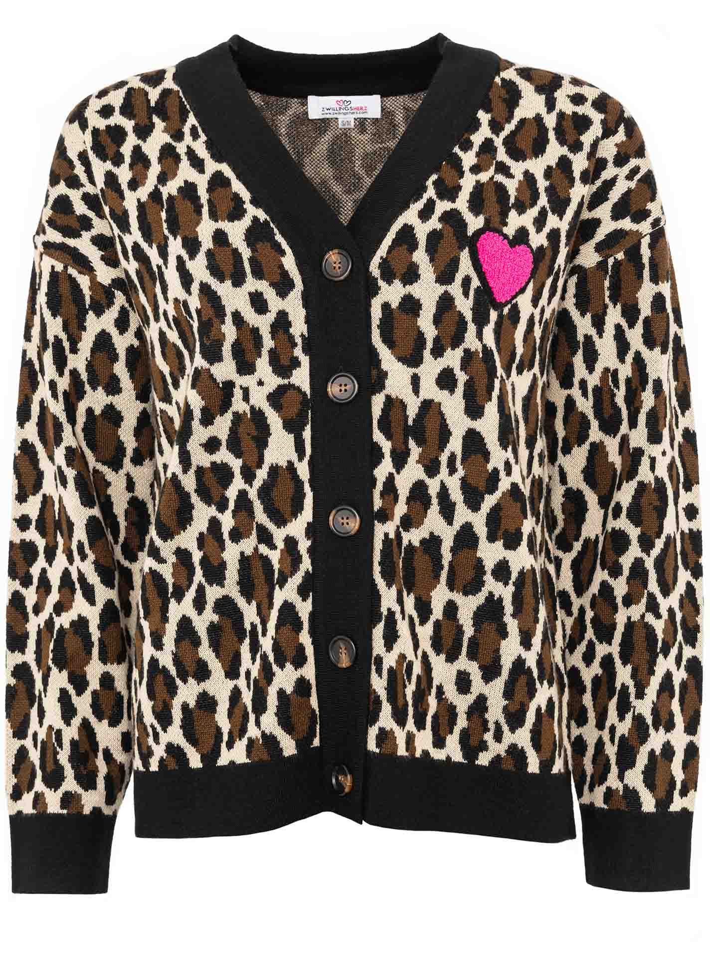 Zwillingsherz Strickjacke "Herz" mit Knöpfen, Leomuster und Herzpatch günstig online kaufen