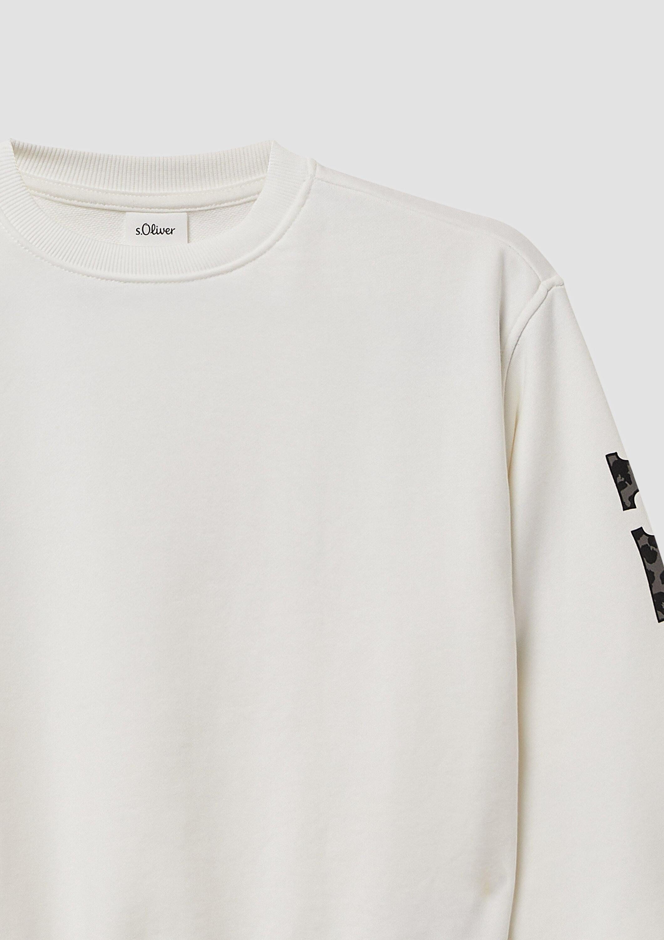 s.Oliver Sweatshirt Sweatshirt Oversize-Sweatshirt mit Print auf Ärmeln und Rücken
