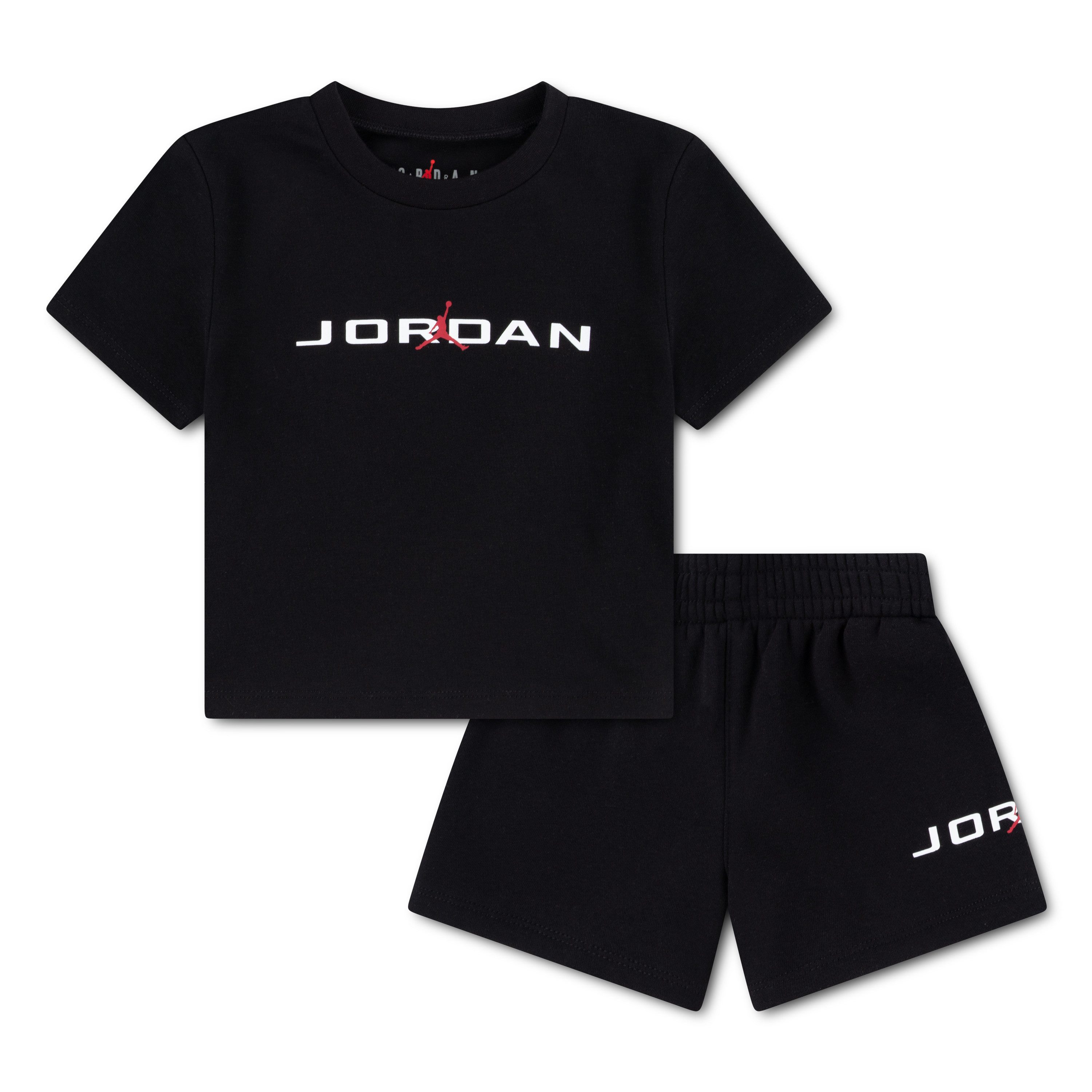 T-Shirt & Shorts