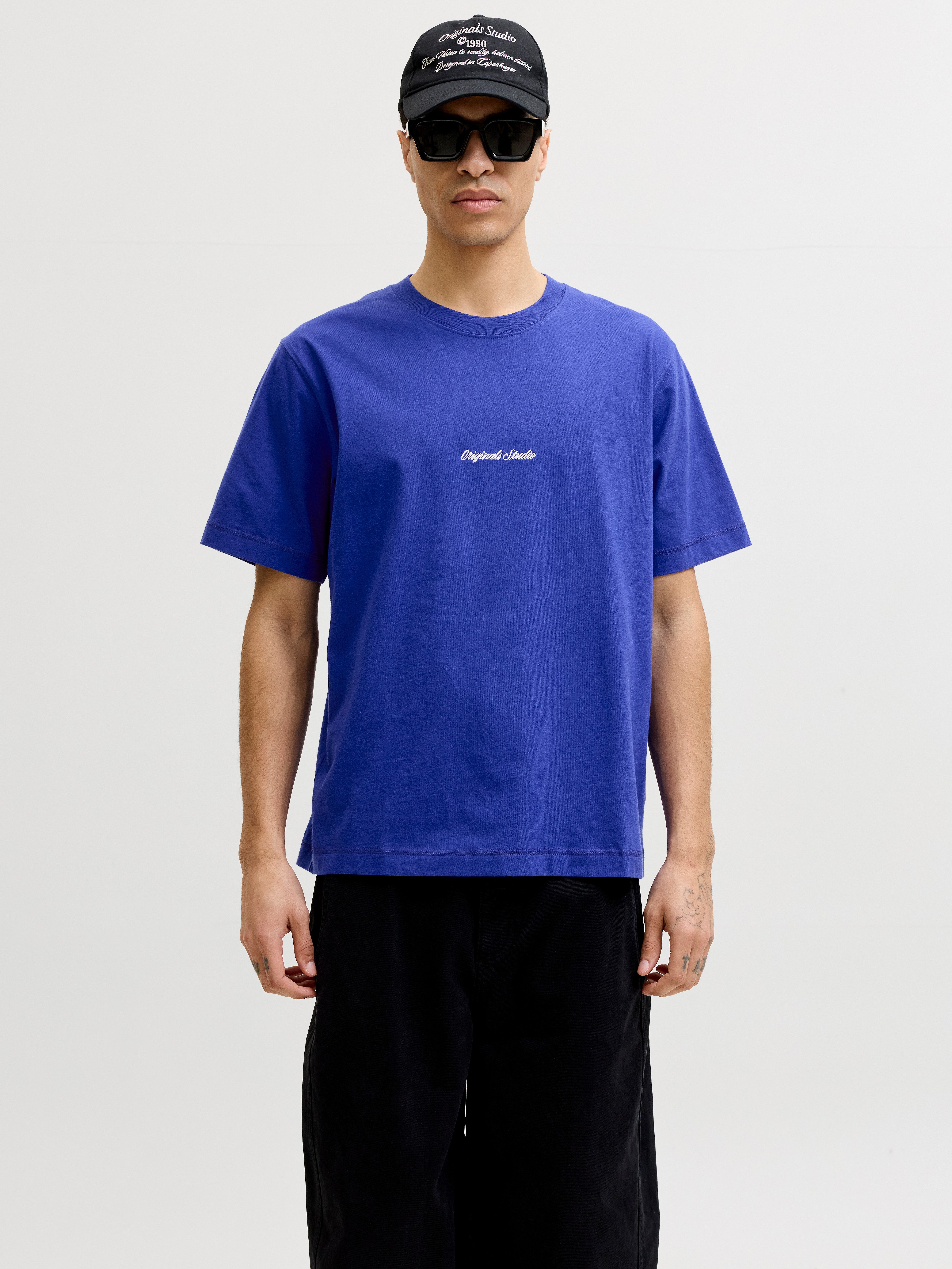 Jack & Jones Rundhalsshirt JORNORREBRO EMB TEE SS CREW NECK NOOS Baumwolle, locker geschnitten