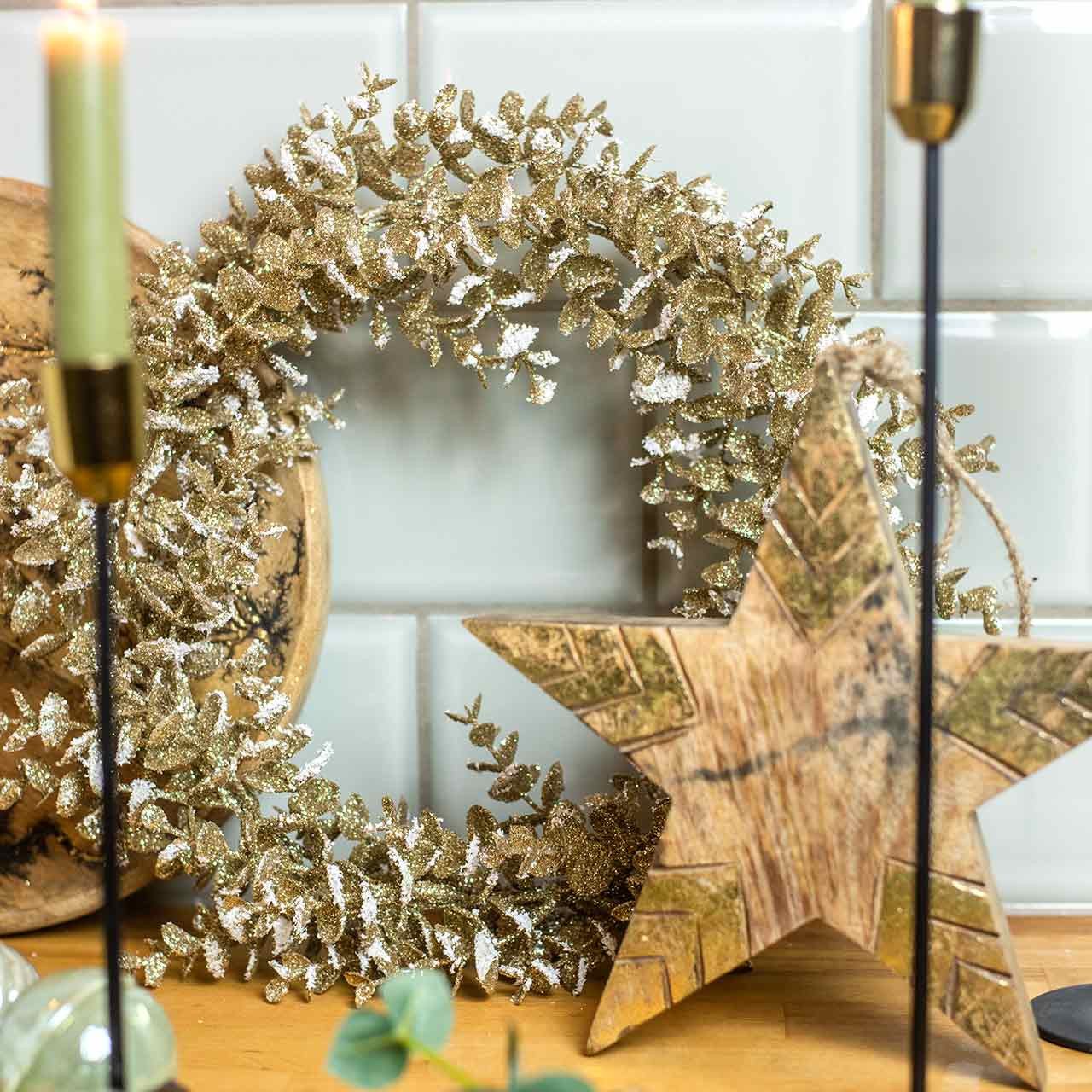 Florists Products Dekokranz Glitzernder Eukalyptus Dekokranz Golden Beschneit 36cm -