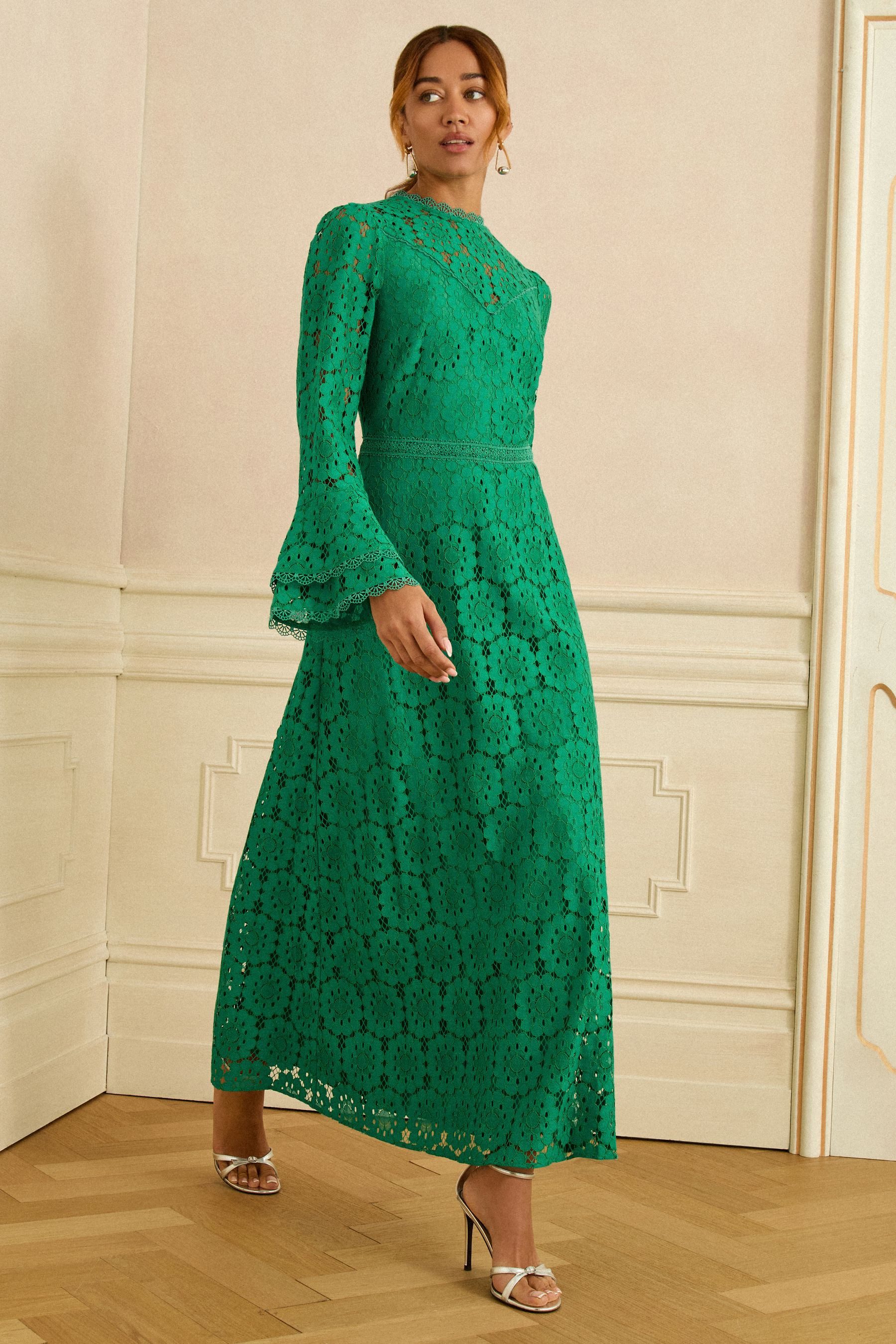 Love & Roses Maxikleid Love & Roses Langarm-Maxikleid mit Spitze, EID (1-tlg)