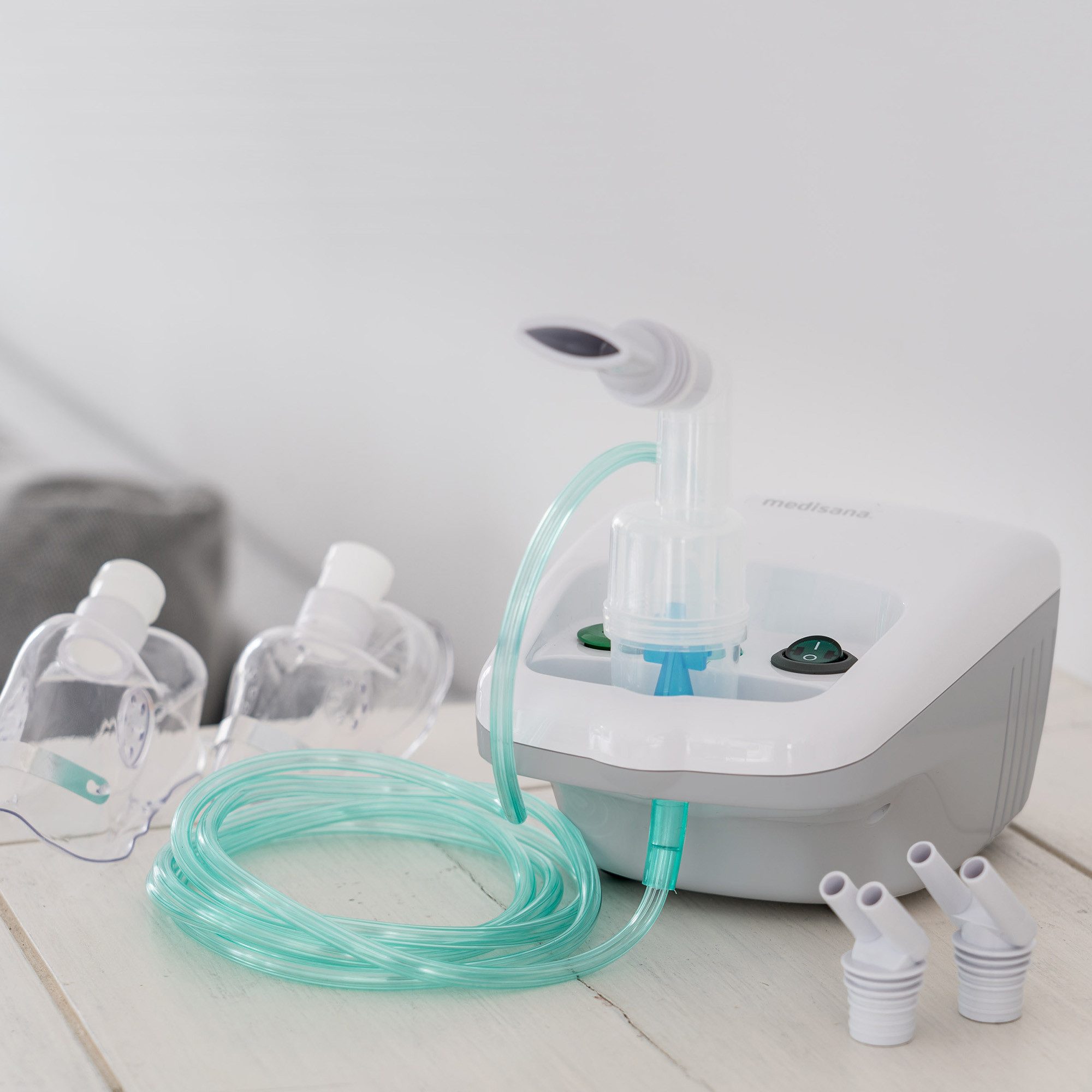 medisana Inhalator IN 540, Set, 5, zertifiziert, Vernebelung d. Atemwege, Kompressor-Drucklufttechnologie