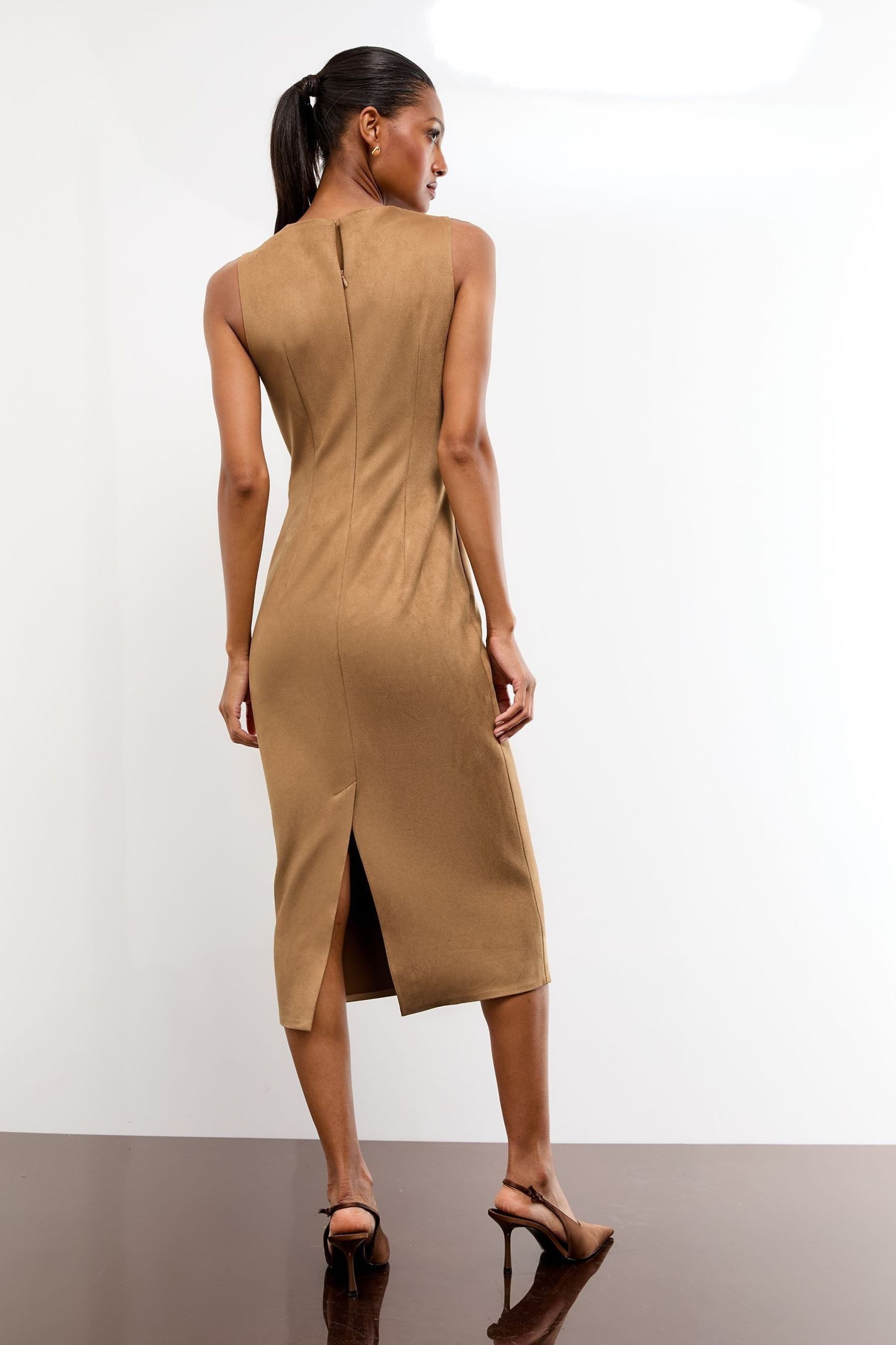 LIPSY Midikleid Lipsy Ärmelloses Midi-Wickelkleid, Regular (1-tlg) günstig online kaufen