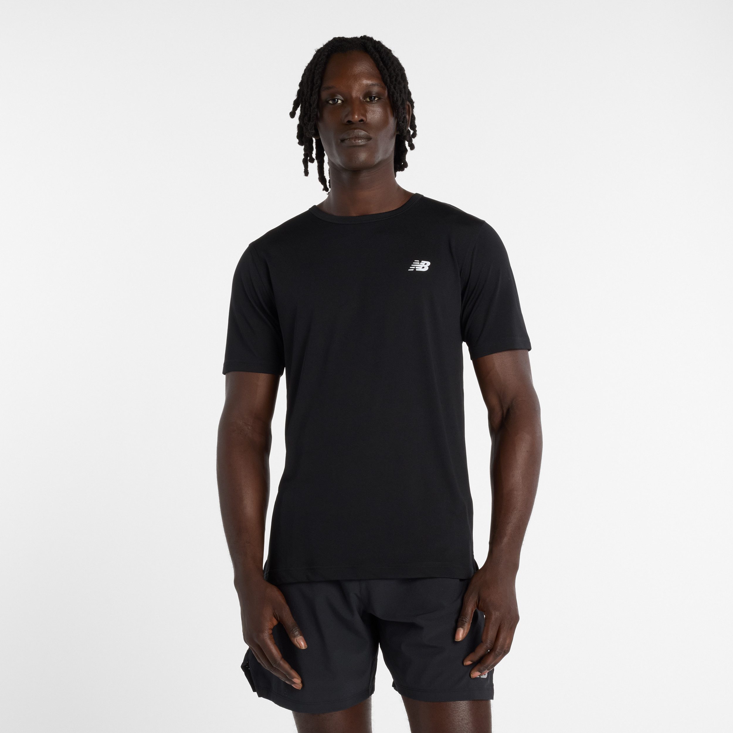 New Balance Trainingsshirt SPORT ESSENTIALS UTILITY T-SHIRT atmungsaktiv, schnell trocknend, aus Polyester