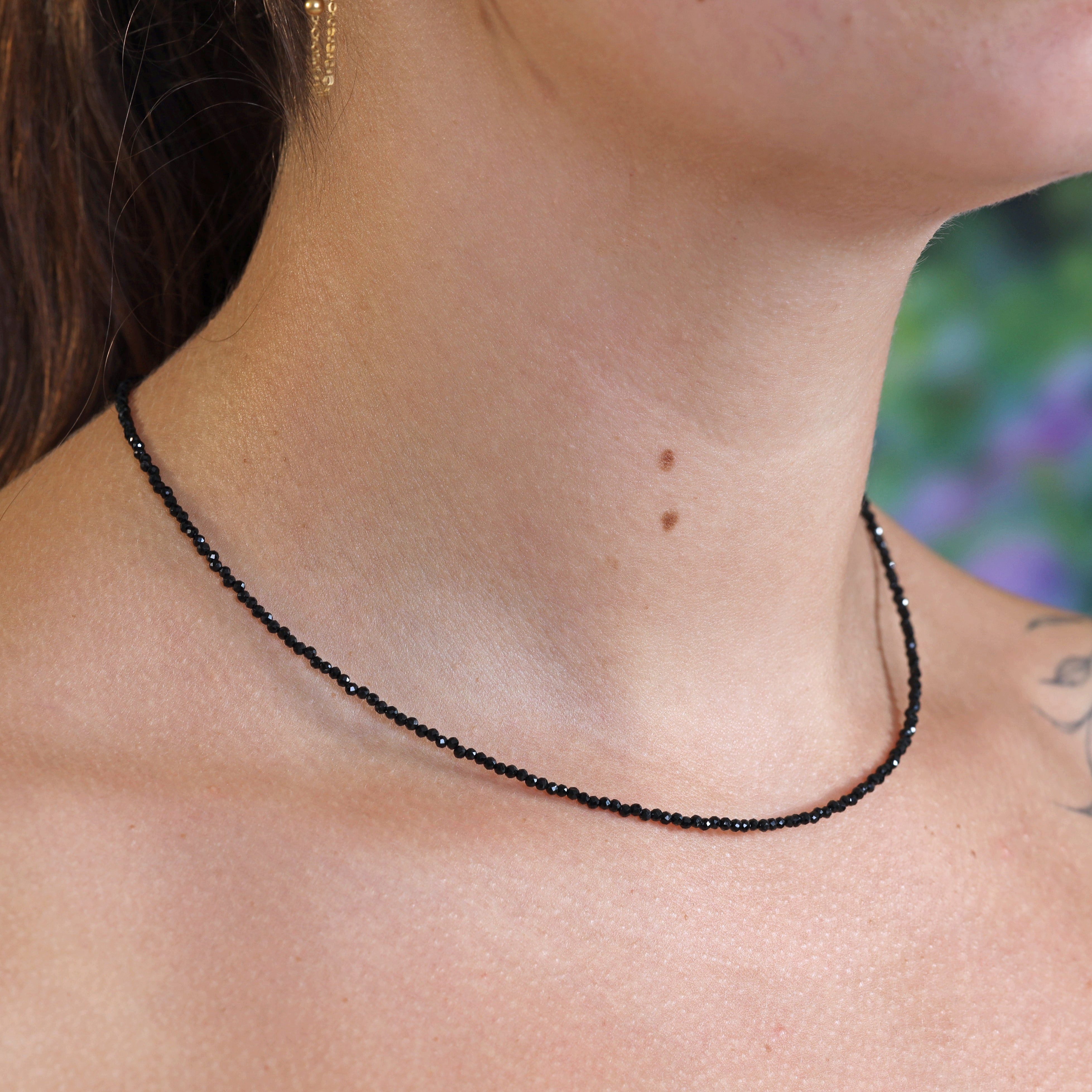 Lebensquelle Plus Kette ohne Anhänger Turmalin, schwarz 2 mm Perlenkette facettiert, 45 cm + Silberverschlu – Bild 2 von 5