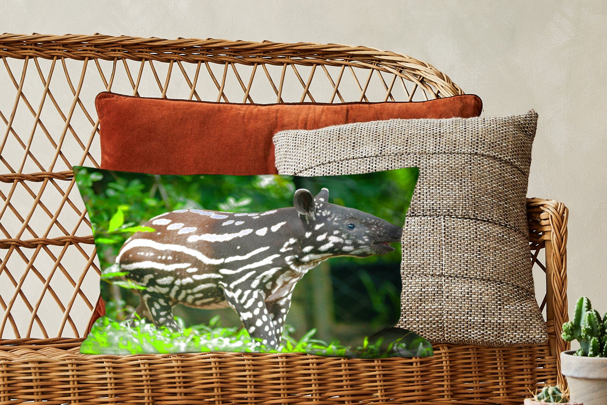 Junger Tapir Dekokissen im Wohzimmer mit Schlafzimmer MuchoWow Dekokissen Dschungel, Zierkissen, Dekoration, Füllung,