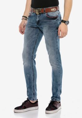 Cipo & Baxx Bequeme Jeans mit trendigen Zierelementen