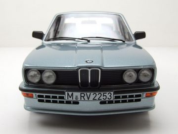 Norev Modellauto BMW M535i E12 1980 blau metallic Modellauto 1:18 Norev, Maßstab 1:18