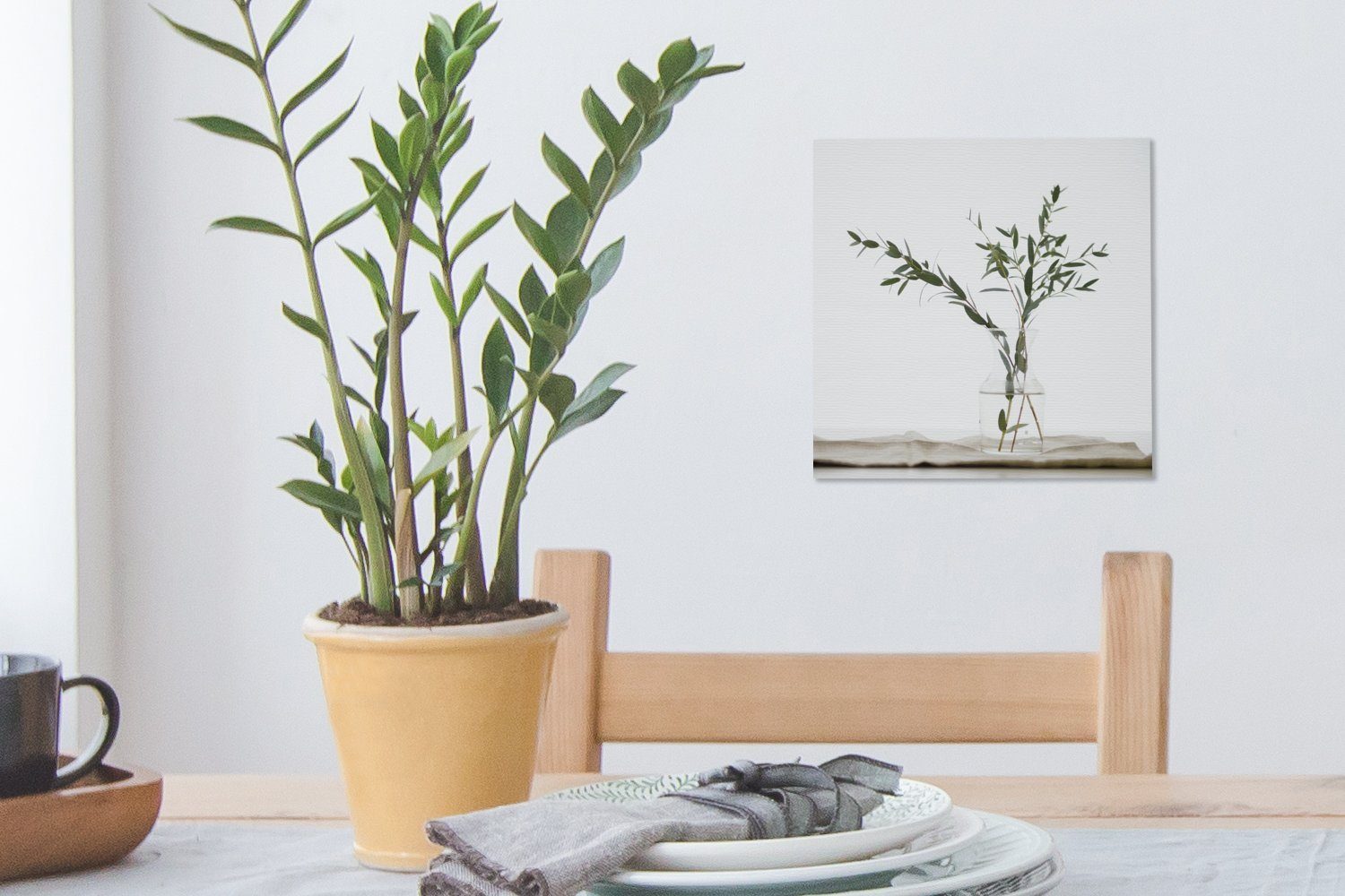 Eukalyptuszweige Leinwand in (1 St), für OneMillionCanvasses® einer Schlafzimmer Glasvase, Bilder Leinwandbild Wohnzimmer