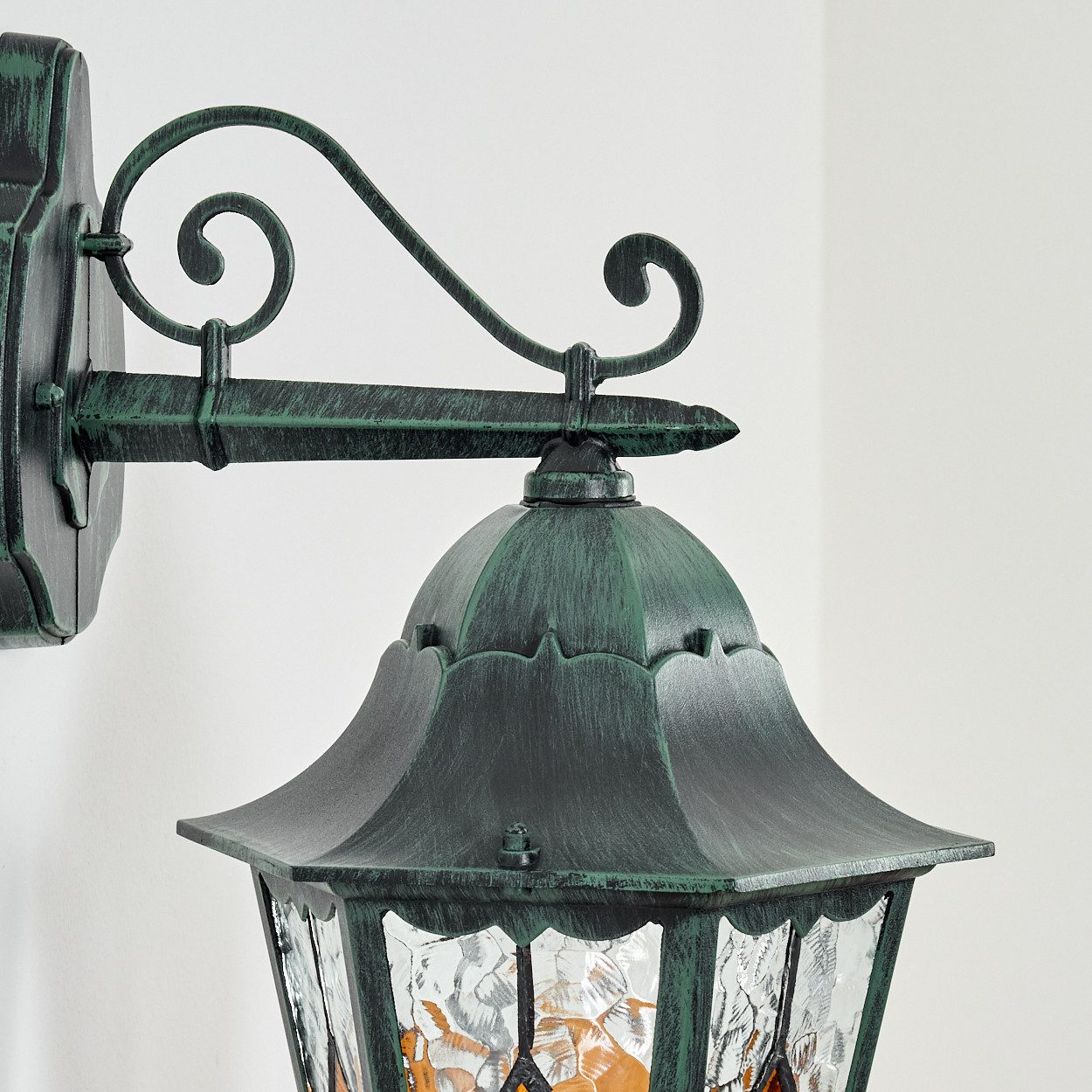 hofstein Außen-Wandleuchte Außenwandlampe aus Metall/Glas in Schwarz/Grün/Klar/Orange, Wandleuchte außen im Vintage/Antik/Landhaus-Design, E27, IP44