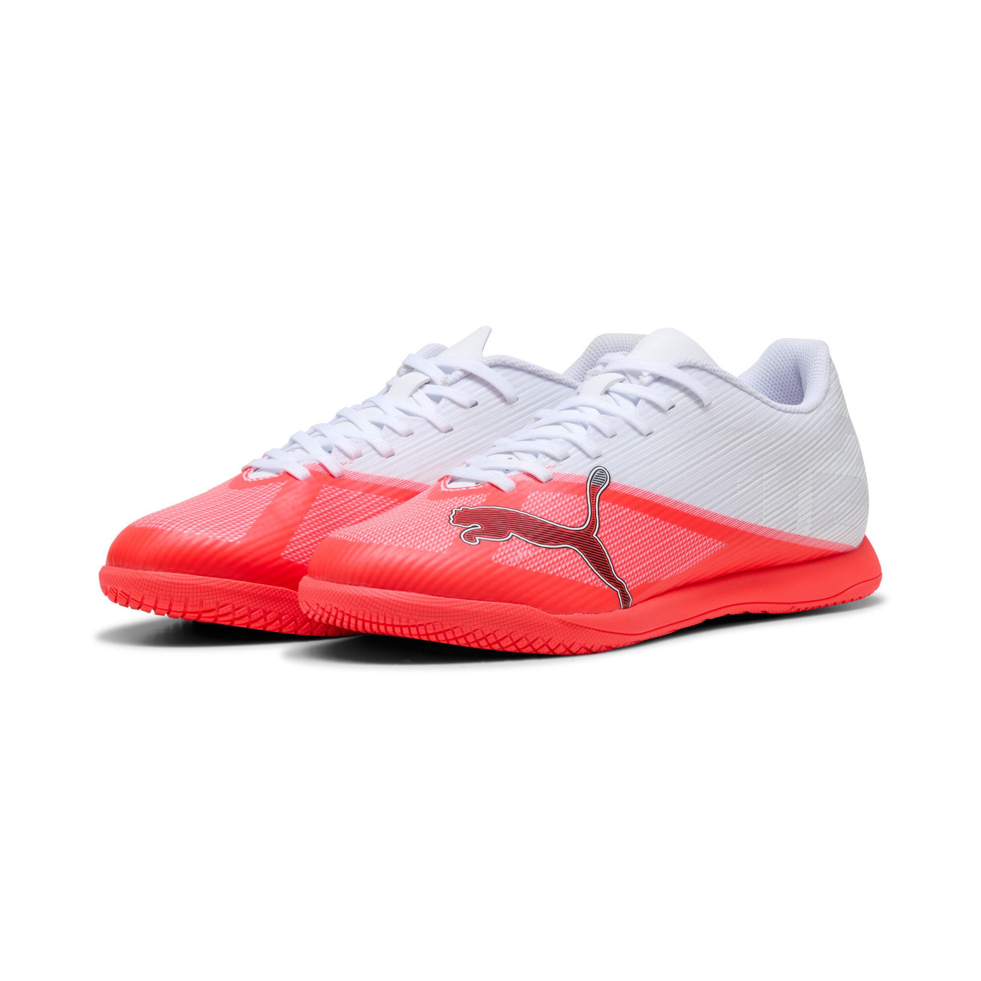 PUMA ULTRA 7 PLAY IT Fußballschuh für Halle und Straße