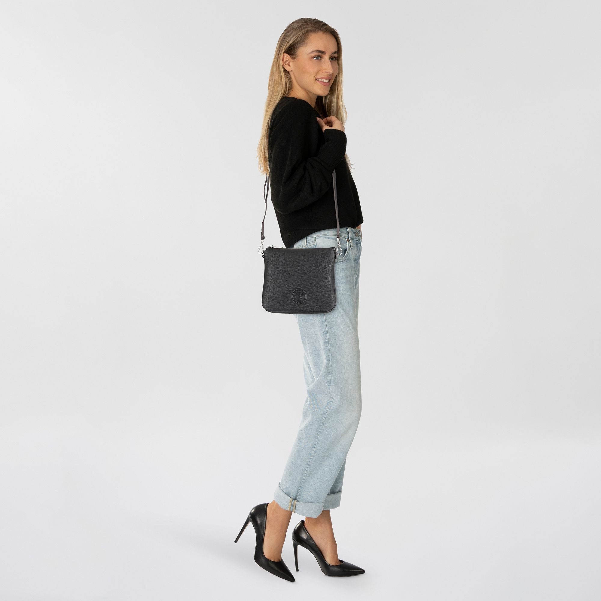 BOGNER Umhängetasche Bozen, Leder